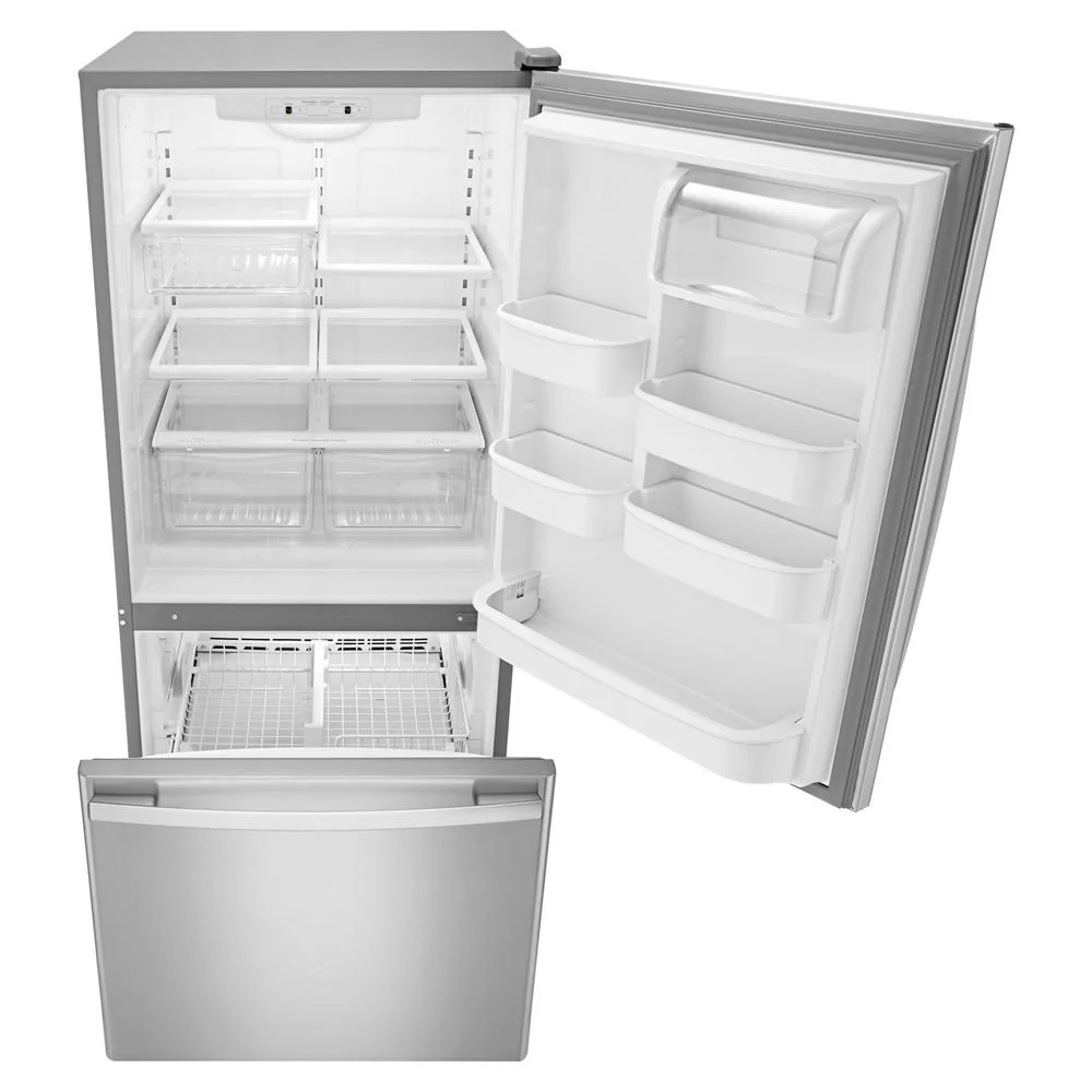 Amana ABB1924BRM 29-inch Wide Bottom-Freezer Refrigerator with EasyFreezer™ Pull-Out Drawer -- 18 cu. ft. Capacity - Image 4