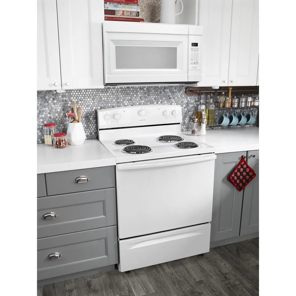 Amana ACR2303MFW 30-inch Amana® Electric Range with Warm Hold - Image 10
