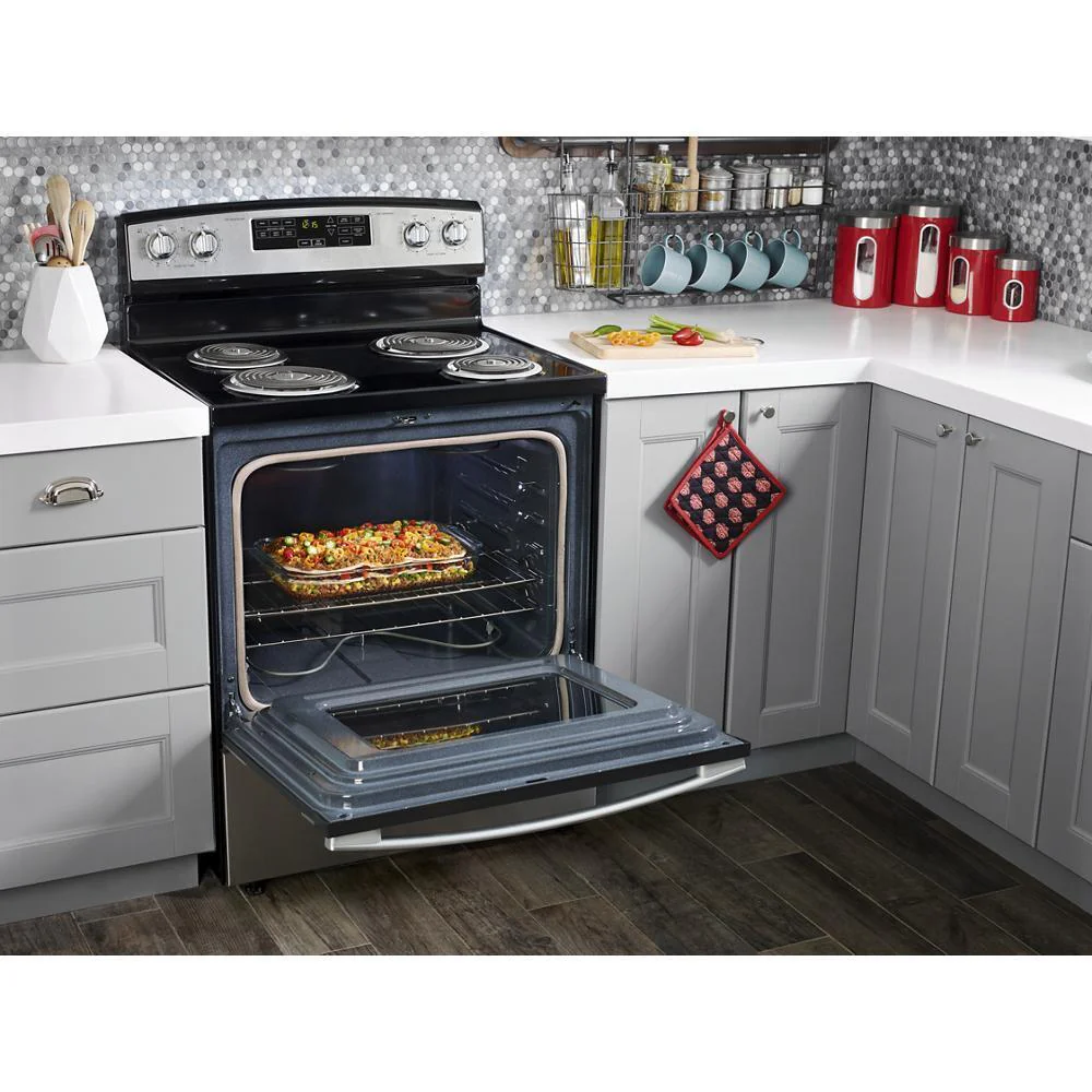 Amana ACR4503SFB 30-inch Amana® Electric Range with Self-Clean Option - Image 8
