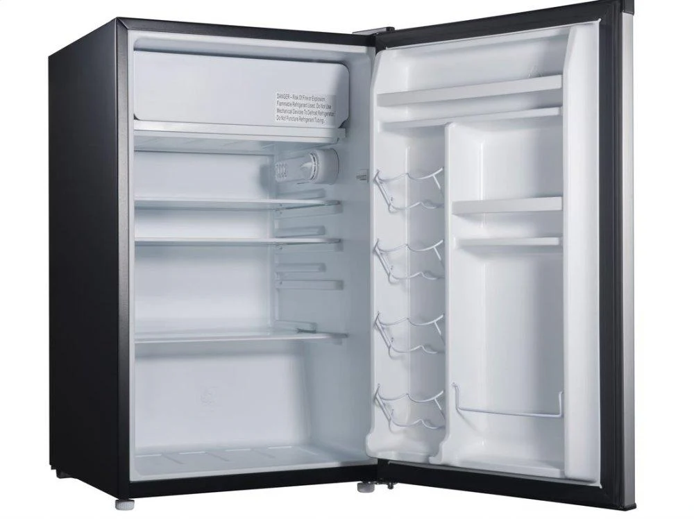 Amana AMAR46S1ET 4.6 cu.ft. Single Door Mini Refrigerator - Image 2