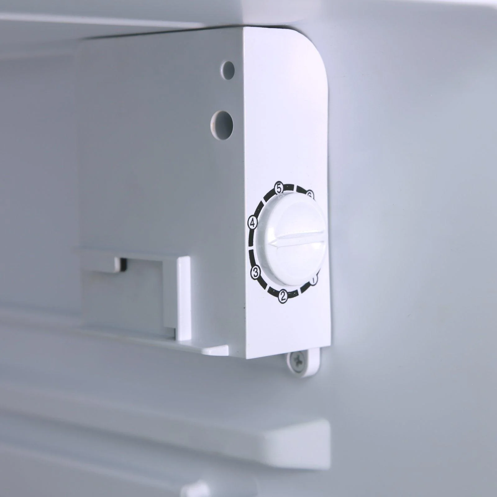 AR24T3S Avanti 2.4 cu. ft. Compact Refrigerator - Image 6
