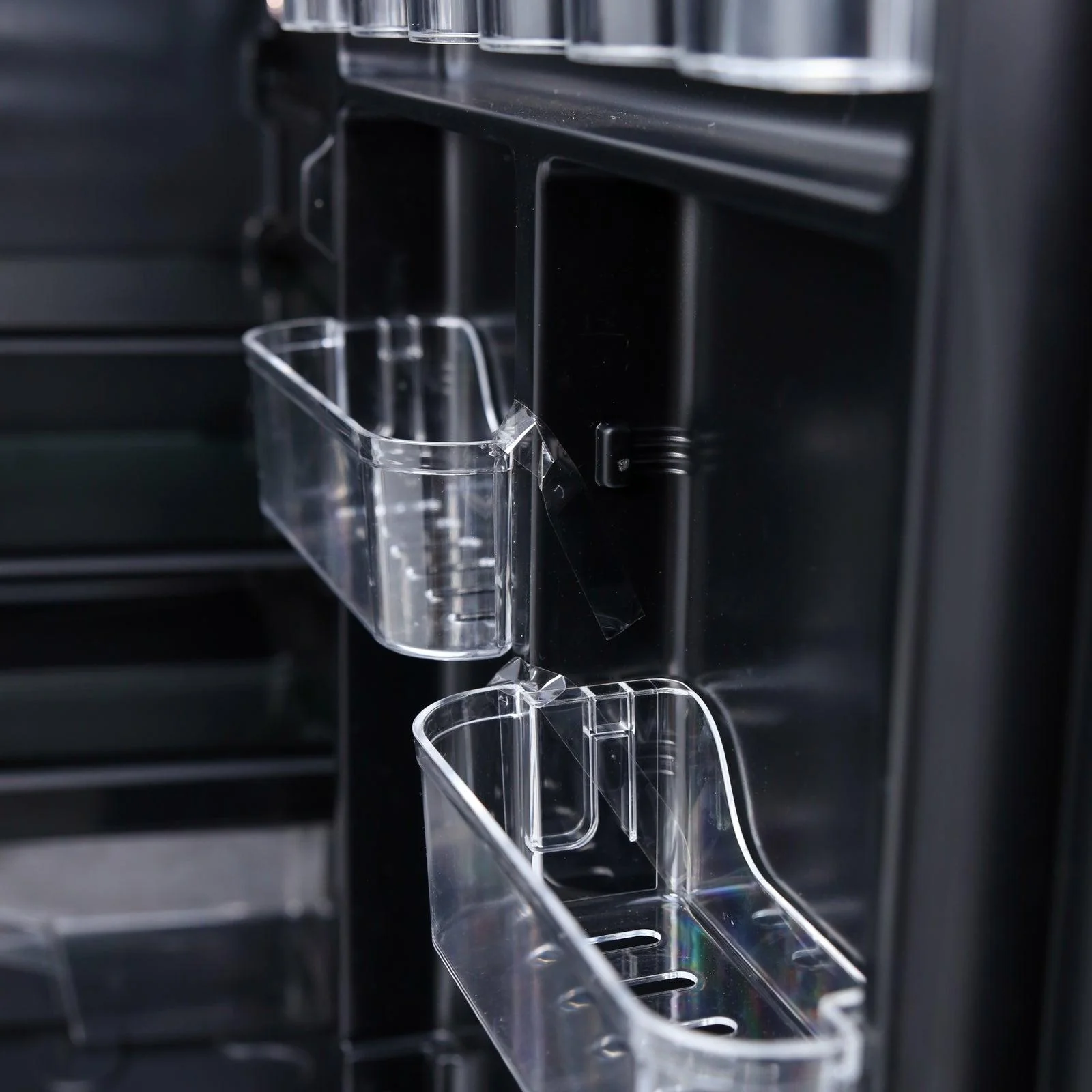 AR52T3SB Avanti 5.2 cu. ft. Compact Refrigerator - Image 7