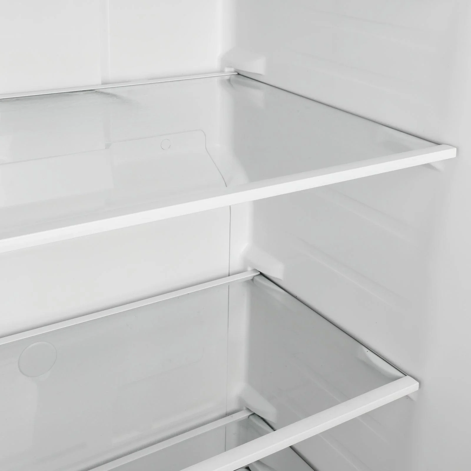 AV2121VFB0W Avanti 21.2 cu ft. Vertical Freezer, Frost Free in White - White / 21.2 cu. ft. - Image 6