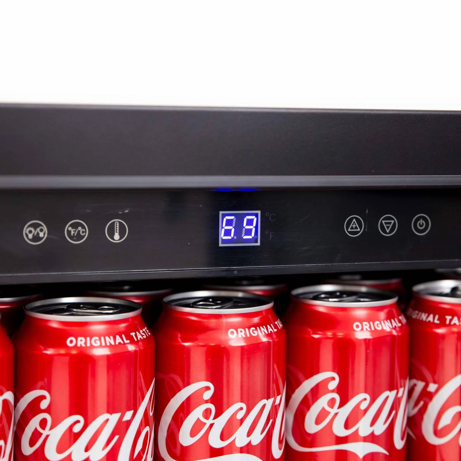 Avanti BCF54S3S 126 Can Beverage Center - Stainless Steel with Black Cabinet / 5.8 cu. ft. - Image 7