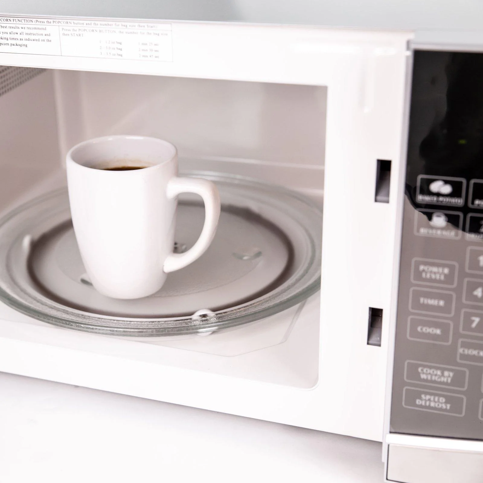 Avanti MO1108SST 1.1 cu. ft. Microwave Oven - Image 4