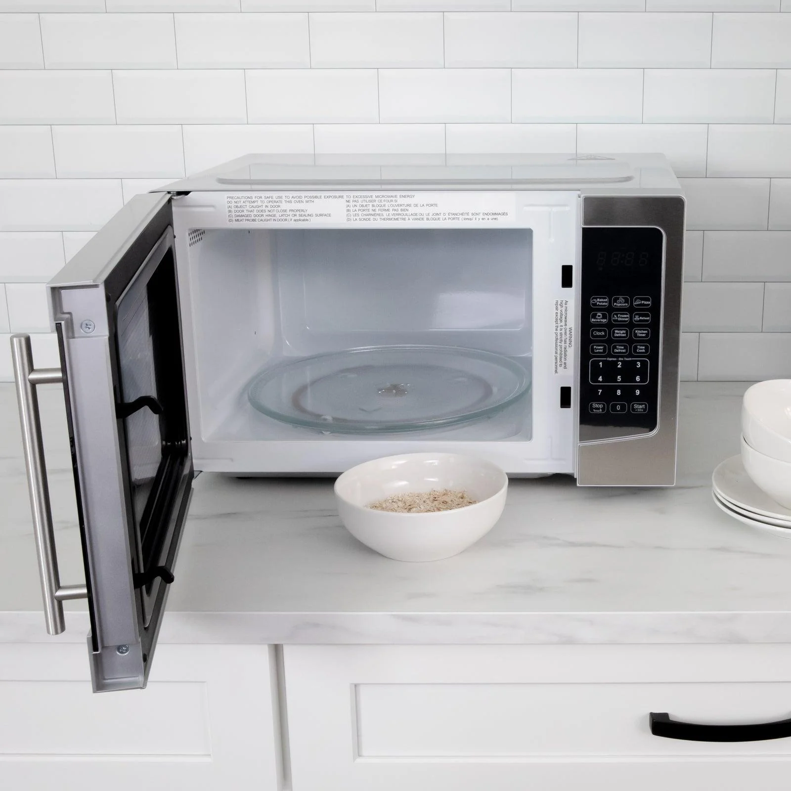 MT116V4M Avanti 1.1 cu. ft. Microwave Oven - Image 4