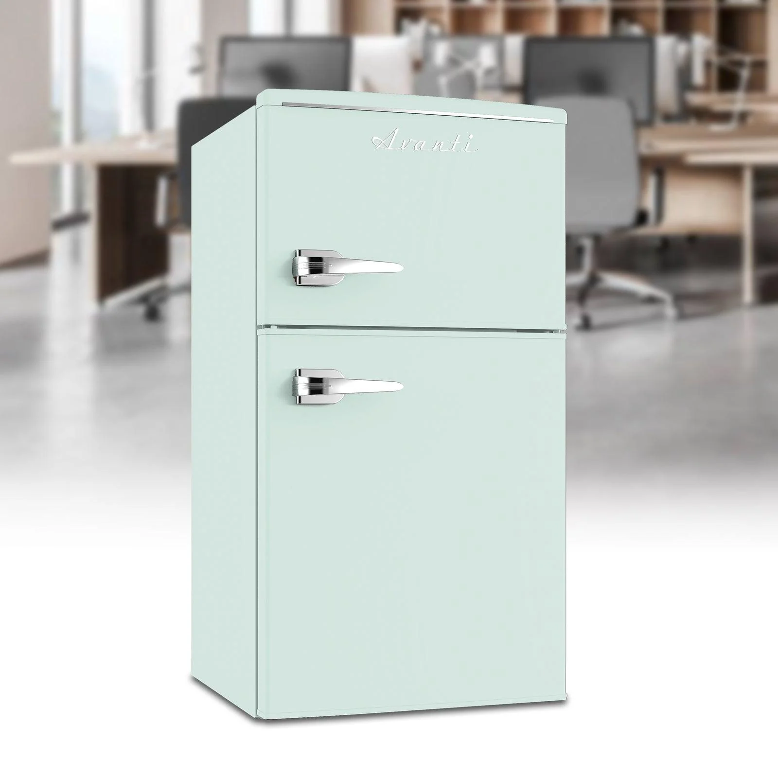 RMRT30X6BLIS Avanti 3.0 Cu. Ft. Retro Compact Refrigerator - Robin's Egg Blue - Image 23