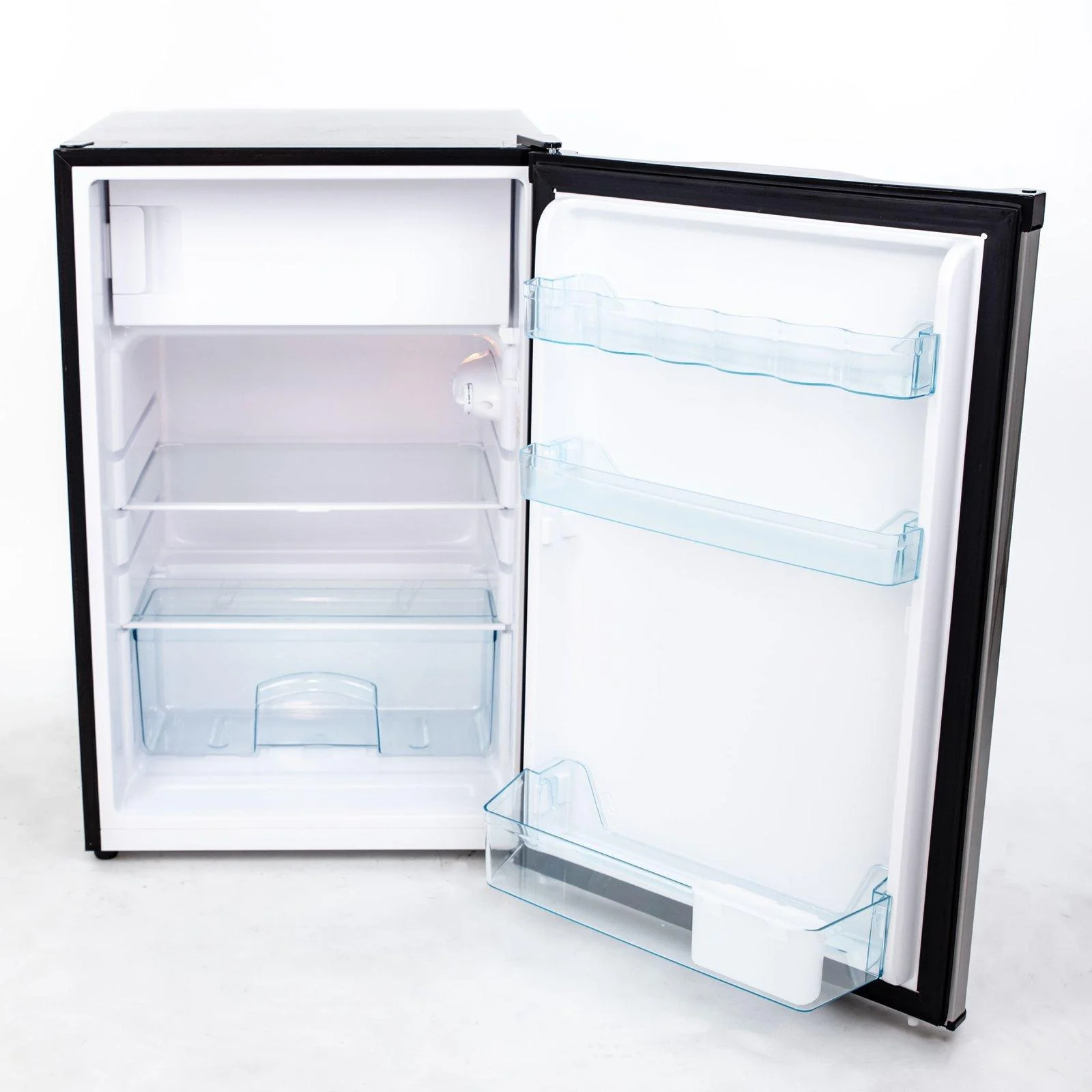 RMX45B3S Avanti 4.5 cu. ft. Compact Refrigerator with True Freezer - Image 4