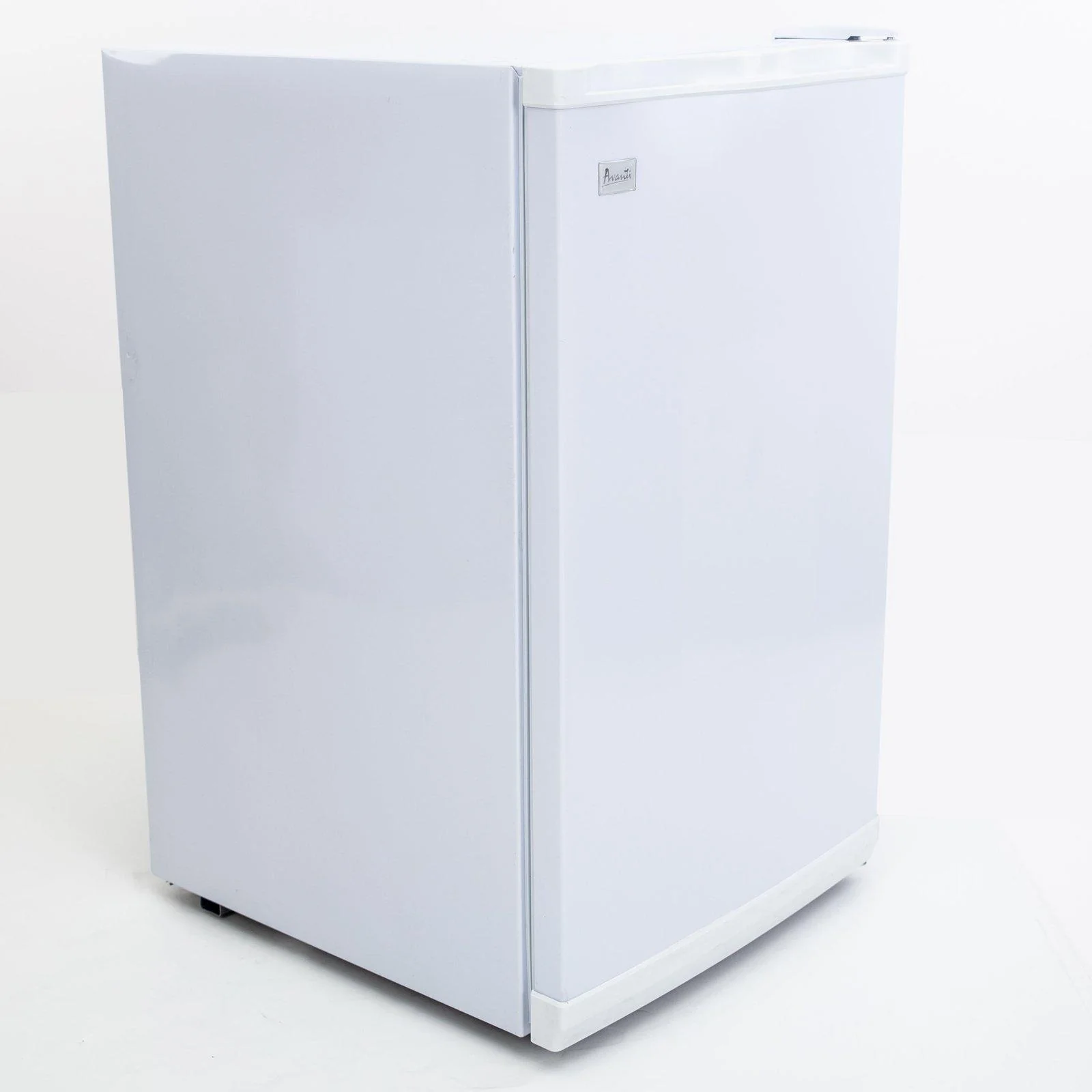 VF306 Avanti 2.8 cu. ft. Vertical Freezer - Image 4