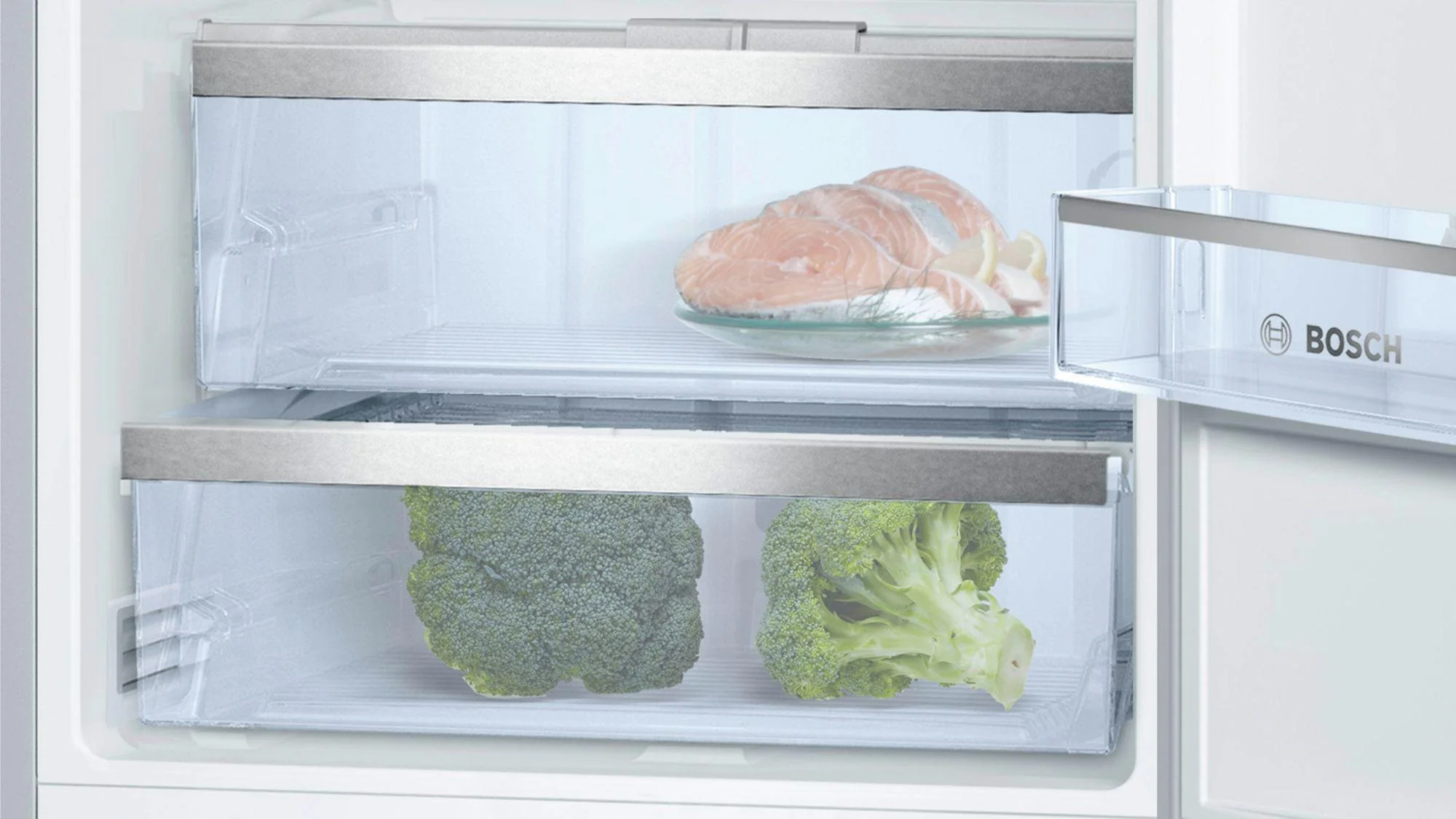 800 Series, 24" Refrigeration 11 cu ft w/ Ice Maker - Image 5