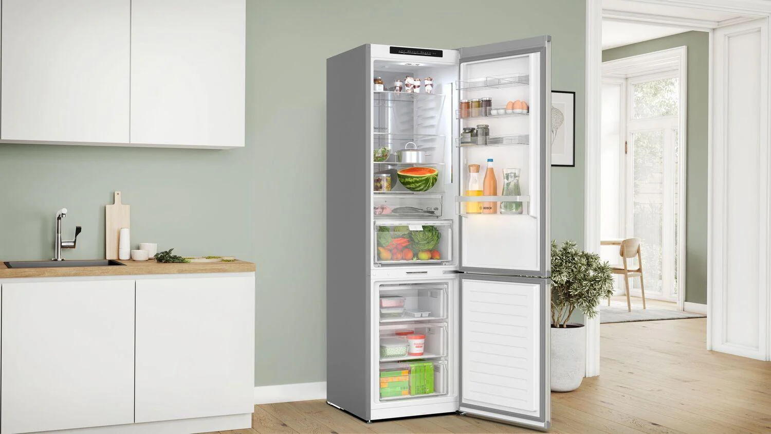 Bosch B24CB50ESS 500 Series, free-standing fridge-freezer with freezer at bottom, 24'', Brushed steel (with anti-fingerprint), Total No Frost - Image 3