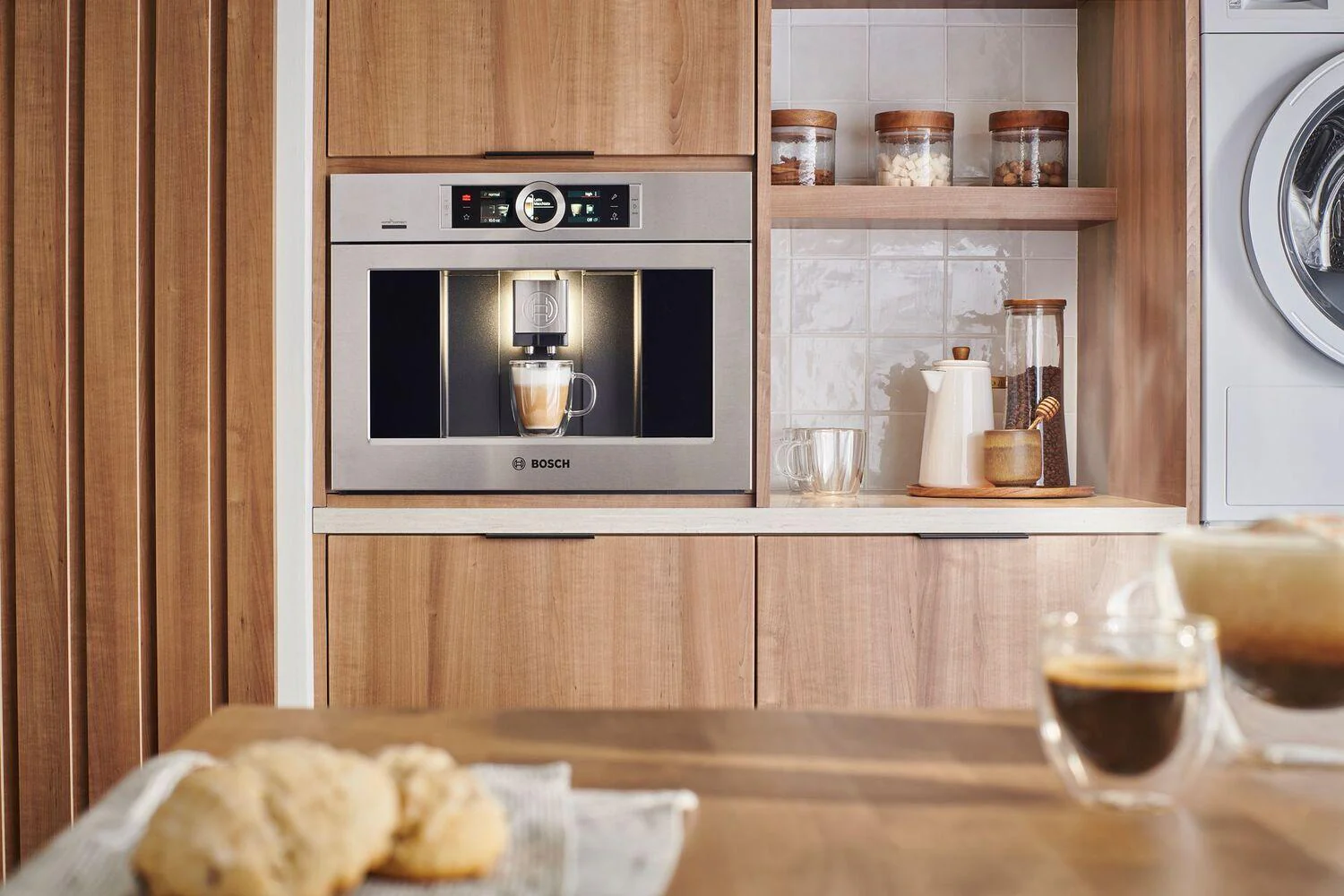 Bosch BCM8450UC 800 Series, Built-In Fully Automatic Coffee Machine, Stainless steel, Removable water tank - Image 9