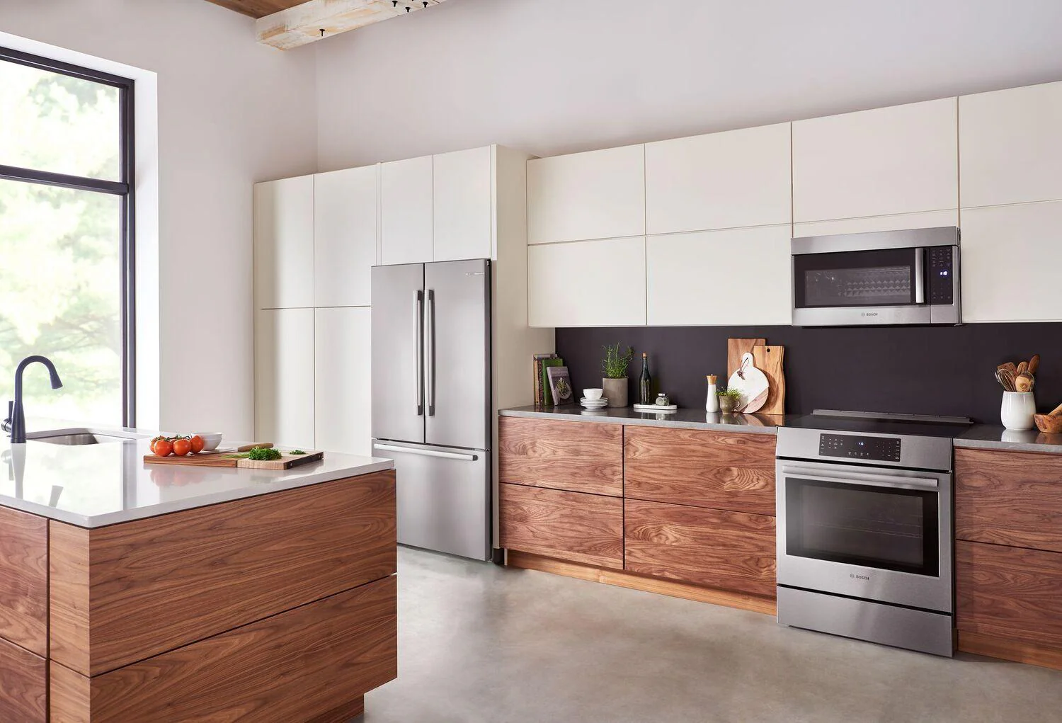 Bosch HMV5053U 500 Series, Over-The-Range Microwave, 30'', Door Hinge: left, Stainless steel - Image 3