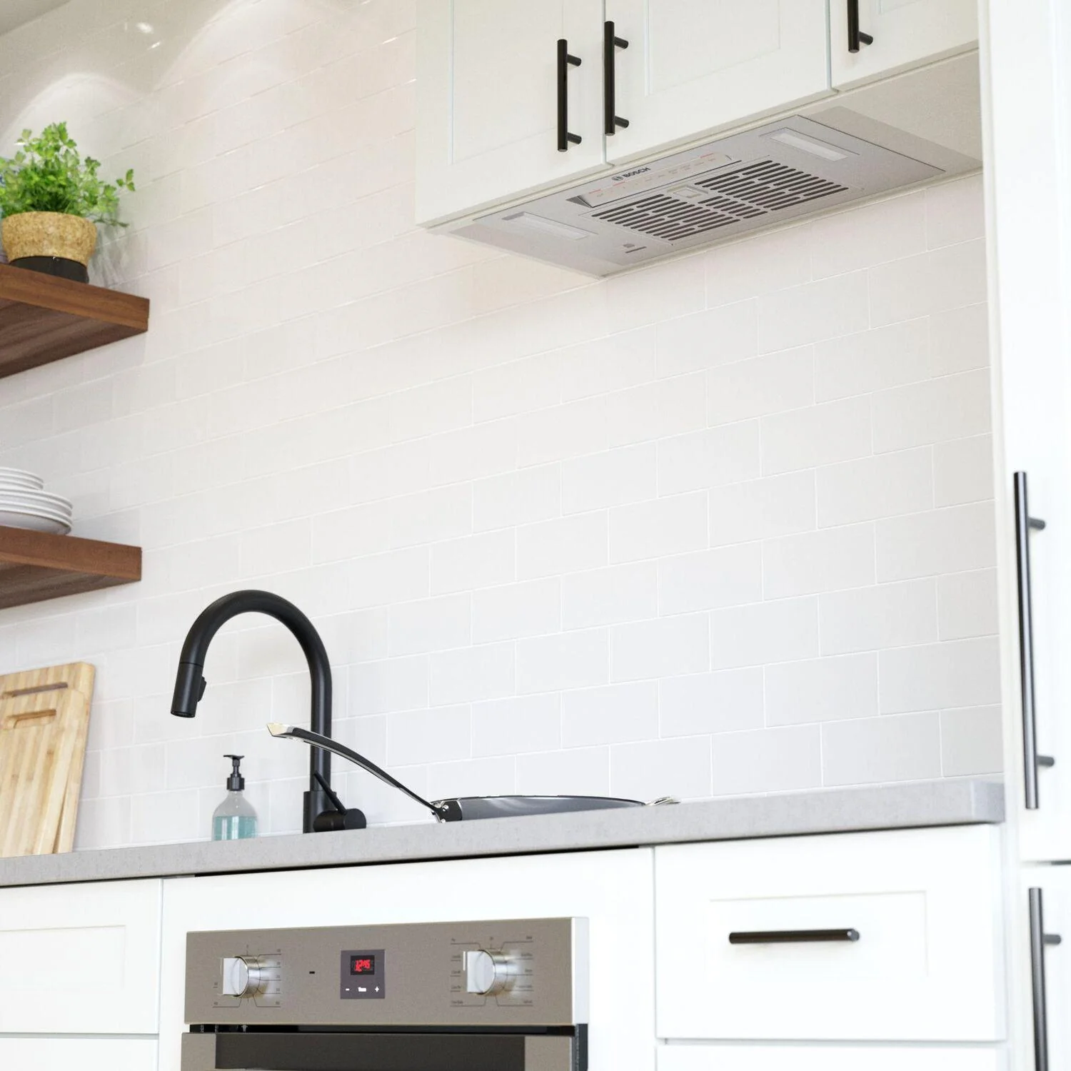 Bosch HUI34253UC 300 Series, canopy cooker hood, Stainless steel - Image 2
