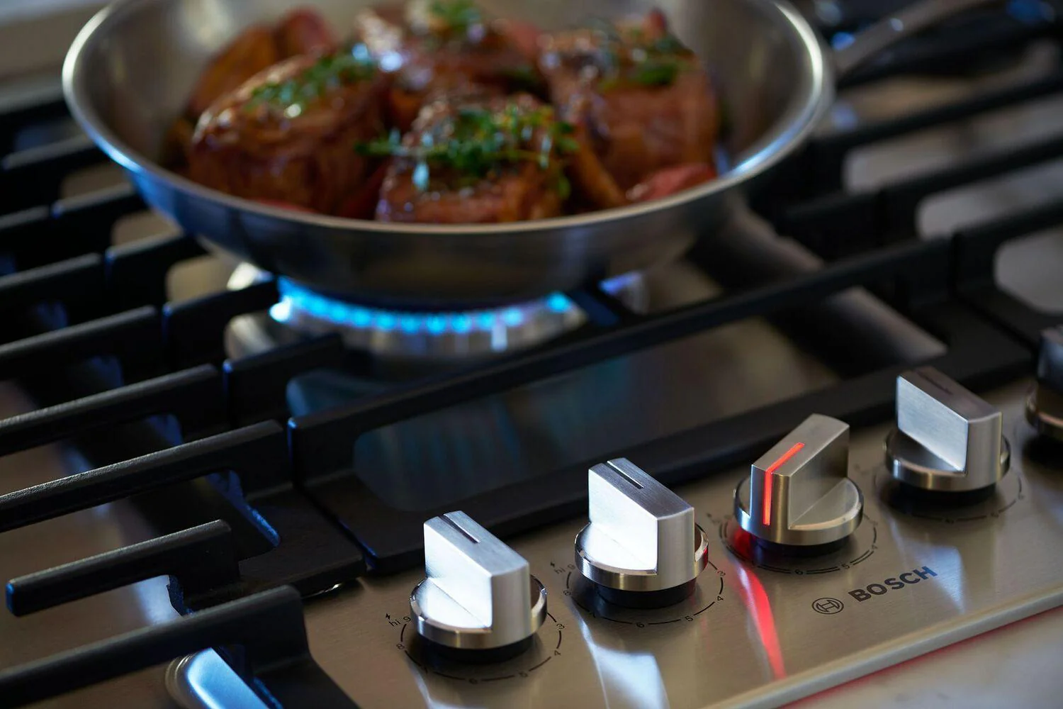 Bosch 800 Series Gas Cooktop 36" Stainless steel NGM8658UC - Image 17