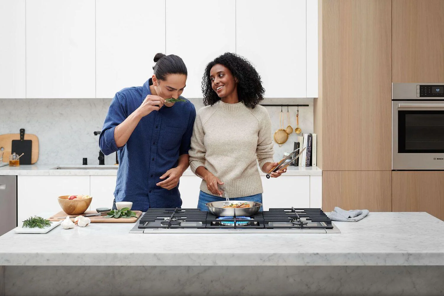 Bosch 800 Series Gas Cooktop 36" Stainless steel NGM8658UC - Image 18
