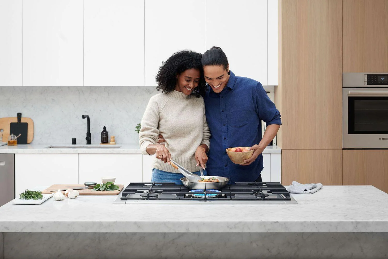 Bosch 800 Series Gas Cooktop 36" Stainless steel NGM8658UC - Image 19