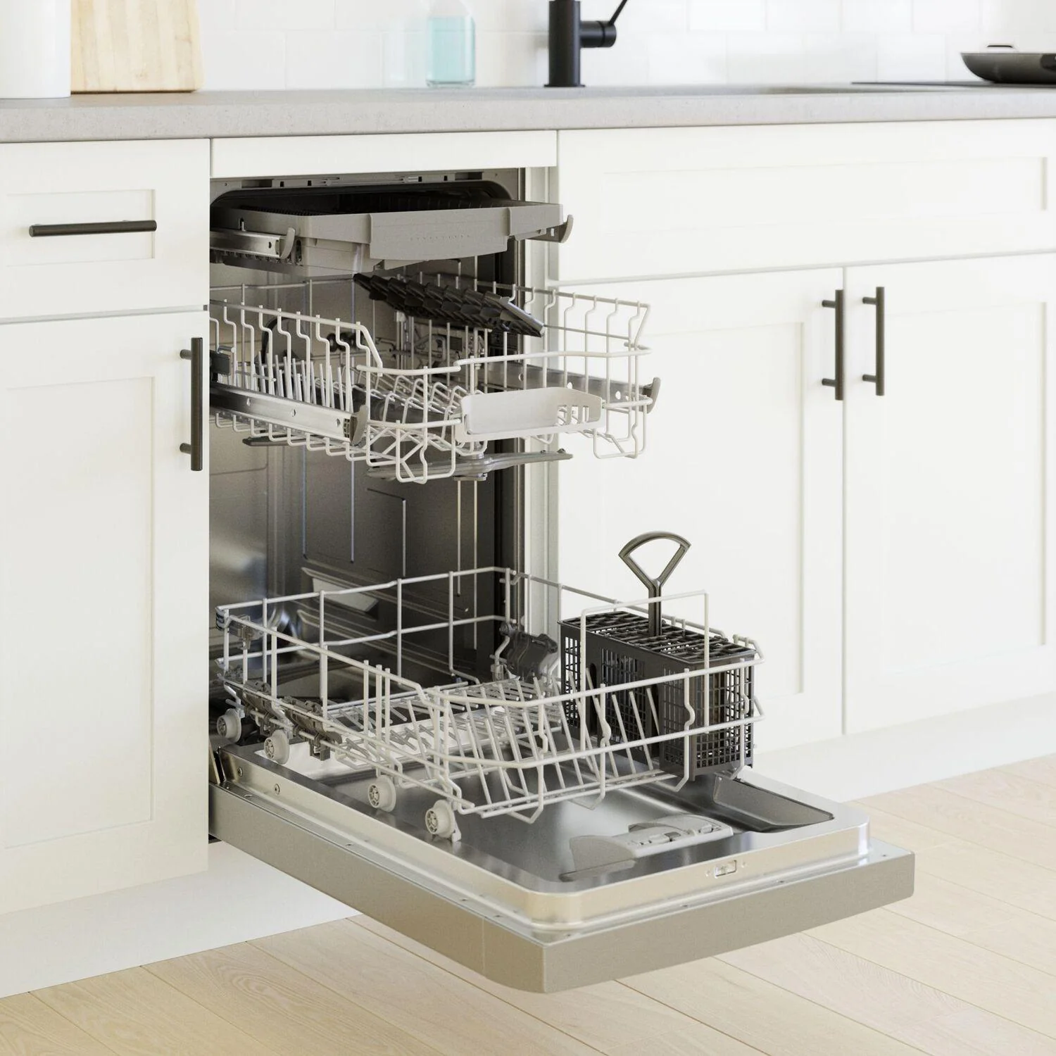 300 Series Dishwasher 17 3/4" Stainless steel SPE53B55UC - Image 5