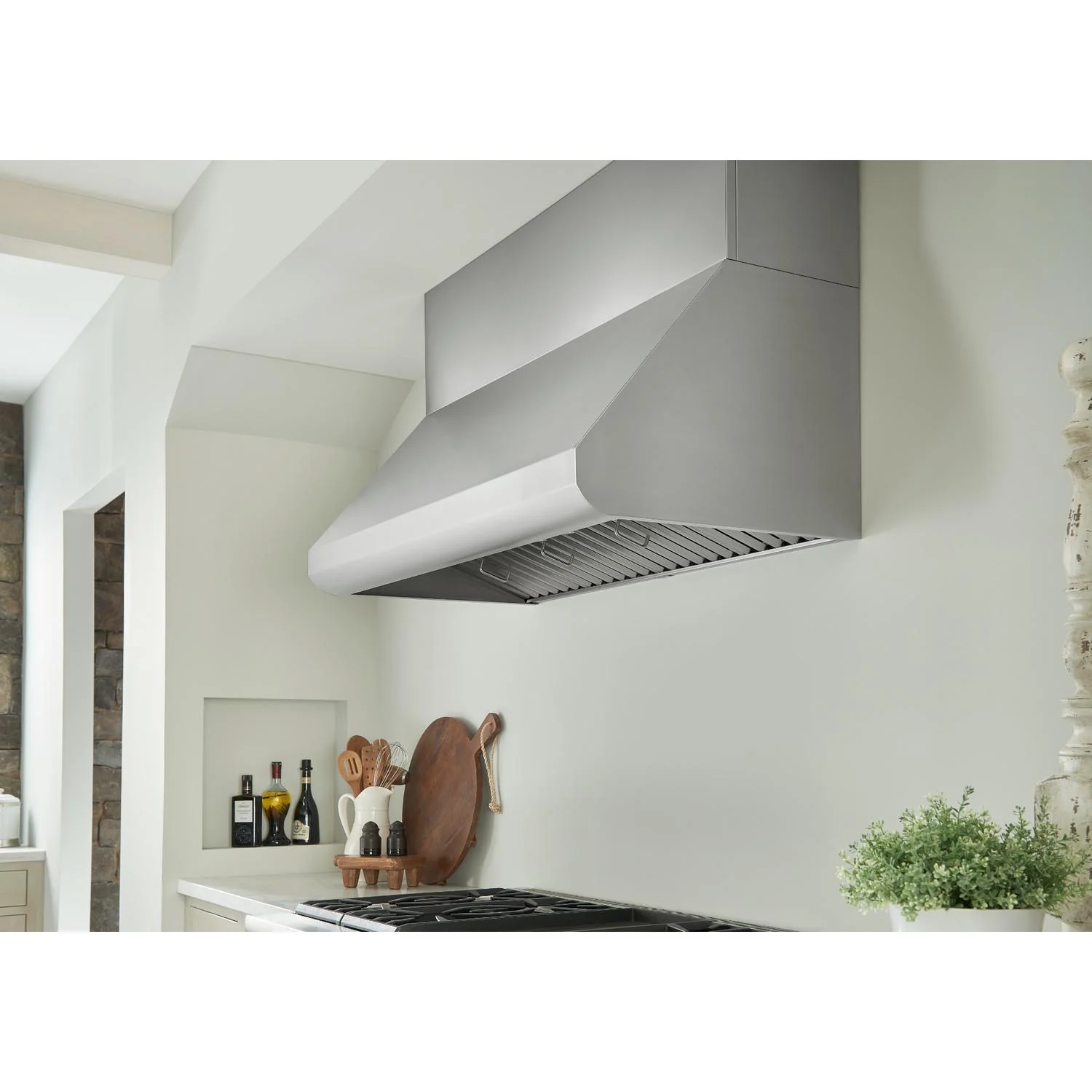 E6048TSS Broan® Elite E60000 48-inch Convertible Canopy Wall-Mount Range Hood w/Heat Sentry™ 1290 Max Blower CFM, Stainless Steel - Image 2