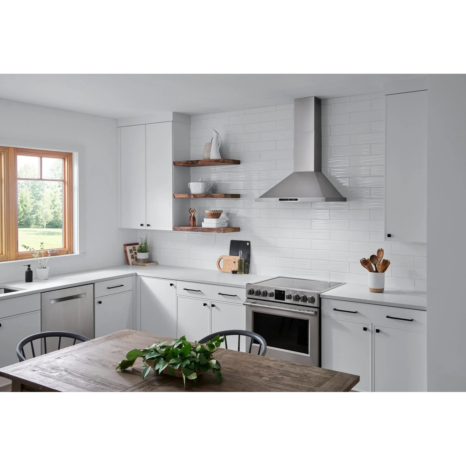 EWP1306SS Broan® Elite 30-Inch Pyramidal Chimney Range Hood, 640 Max Blower CFM, Stainless Steel - Image 2