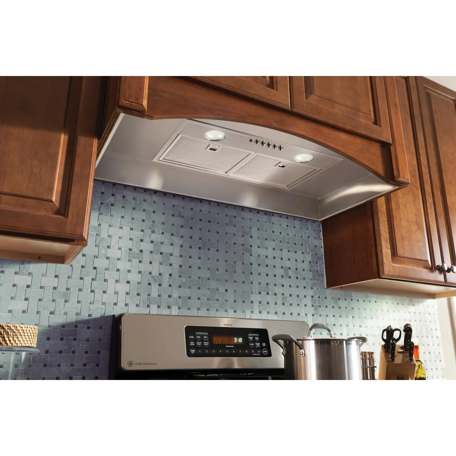 Broan® Elite 20.5-Inch Custom Range Hood Power Pack, 550 Max Blower CFM, Stainless Steel - Image 2