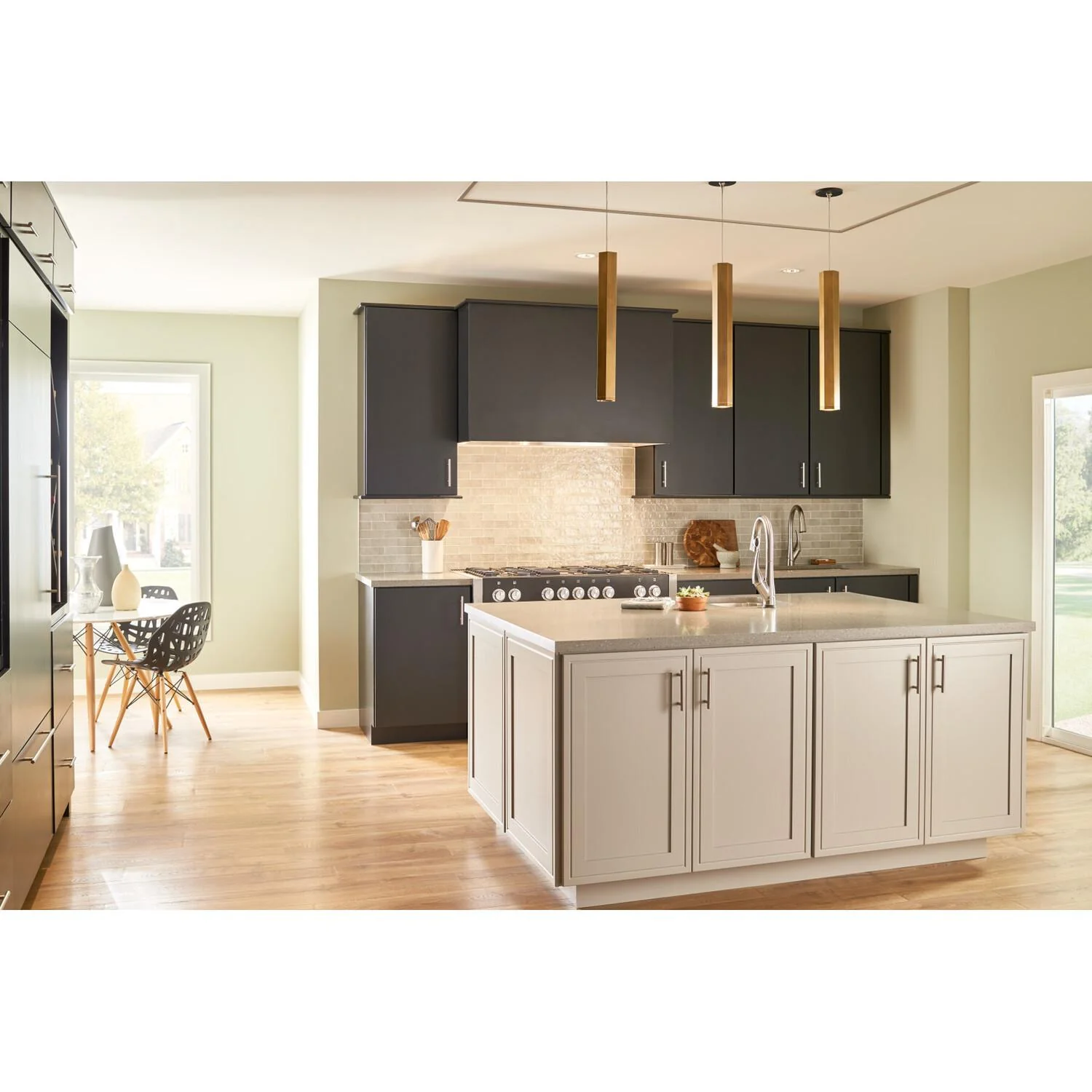 Broan RMIP33 **DISCONTINUED** Boan® 33-Inch Pro-Style Built-In Range Hood Insert - Image 2