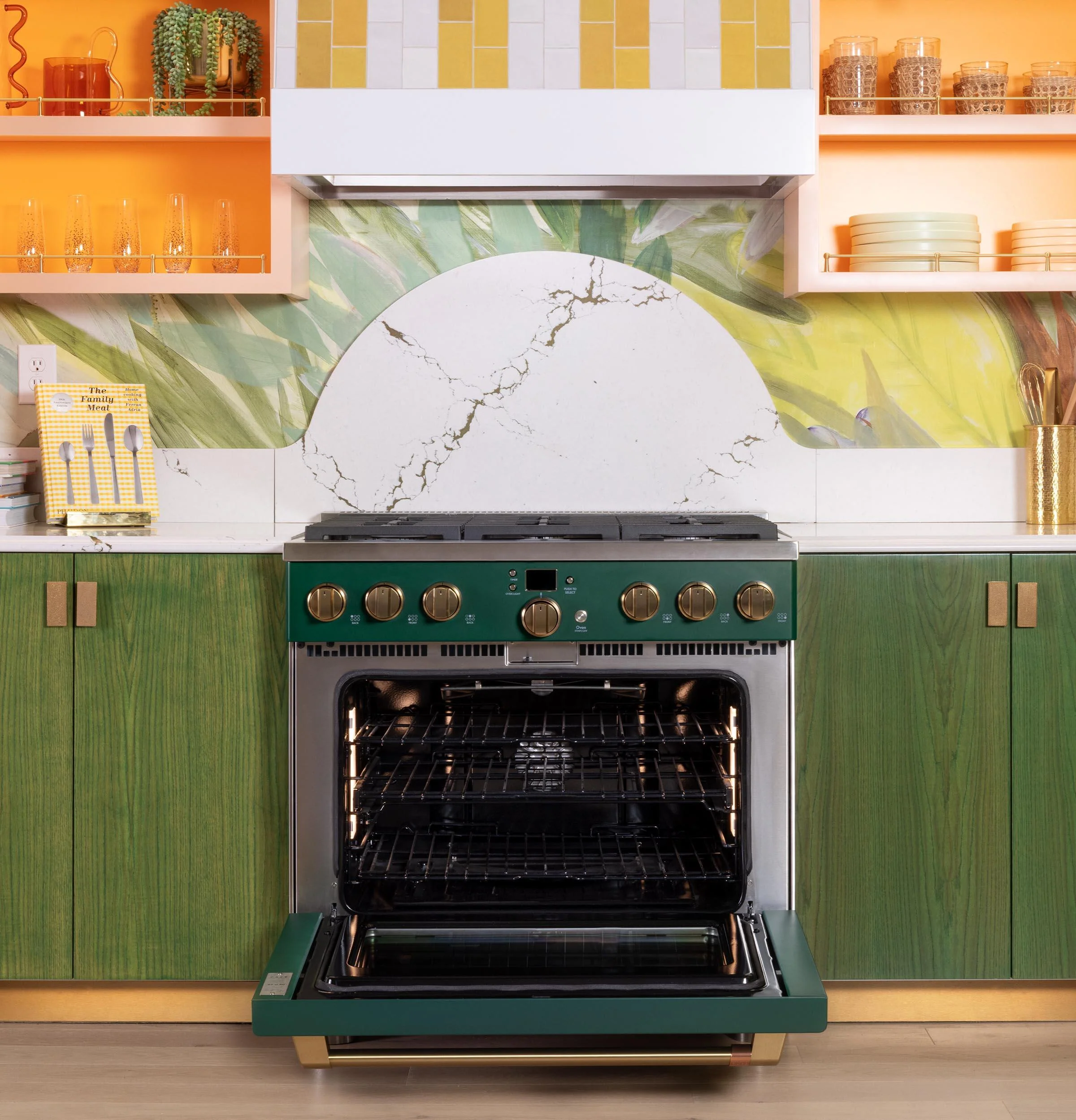 Cafe C2Y366P5TG2 Caf(eback)™ 36" Smart Dual-Fuel Commercial-Style Range with 6 Burners (Natural Gas) - Image 10