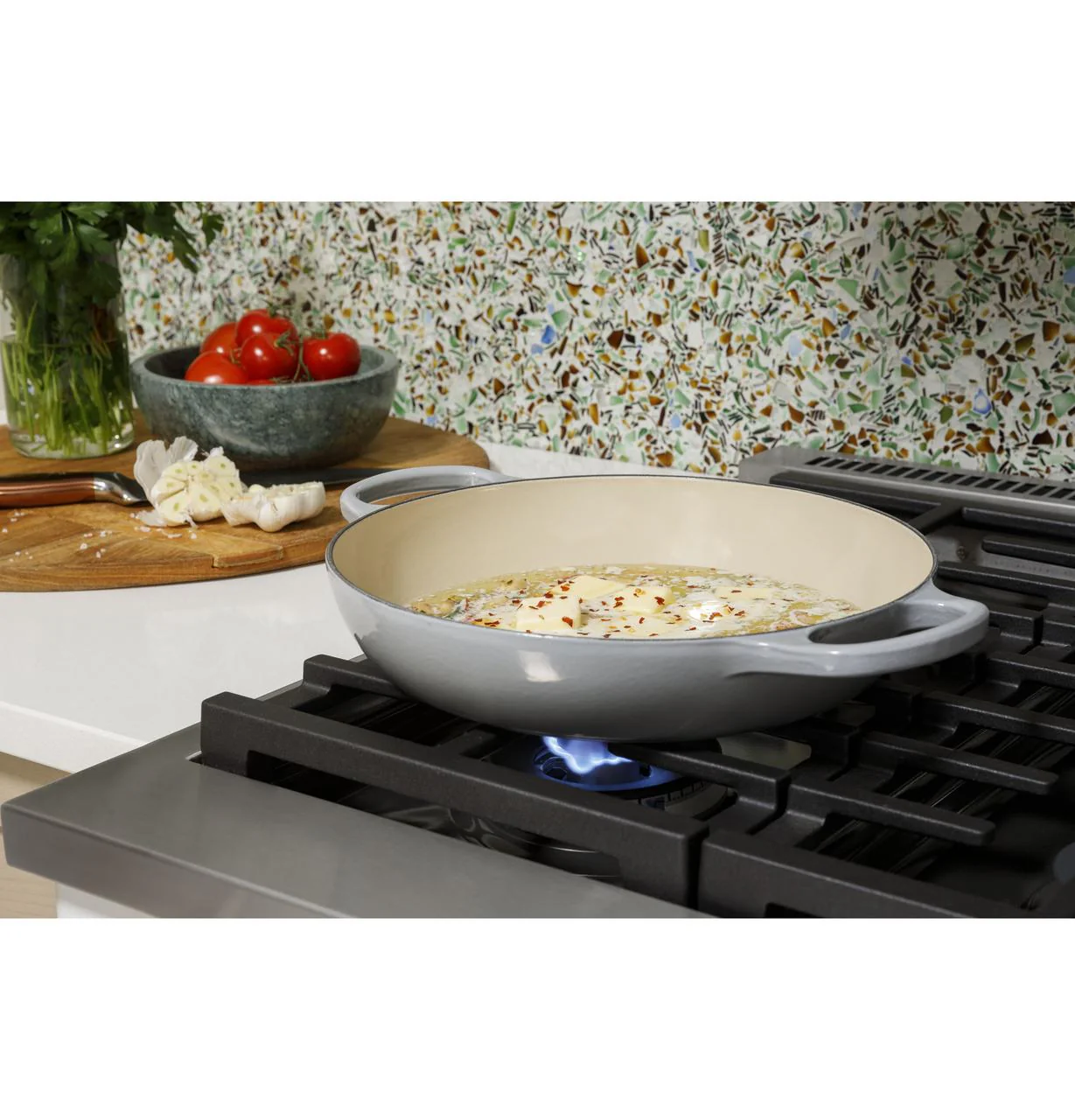 Cafe C2Y486P4TW2 CAF(EBACK)™ 48" Smart Dual-Fuel Commercial-Style Range with 6 Burners and Griddle (Natural Gas) - Image 14