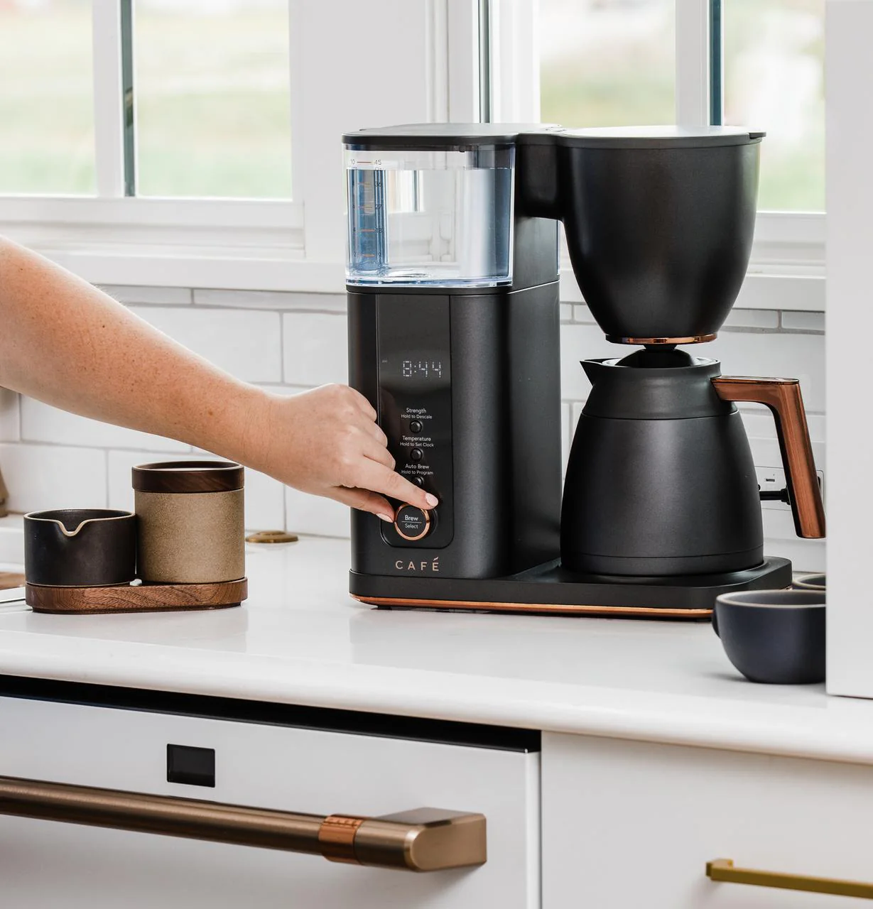 Cafe C7CDAAS3PD3 CAF(EBACK)™ Specialty Drip Coffee Maker - Image 3