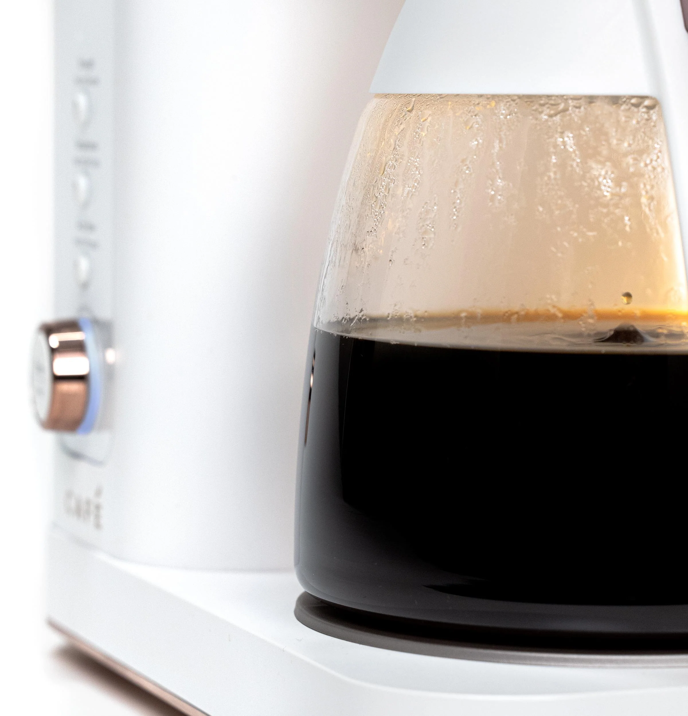 Cafe C7CDABS4RW3 CAF(EBACK)™ Specialty Drip Coffee Maker with Glass Carafe - Image 7