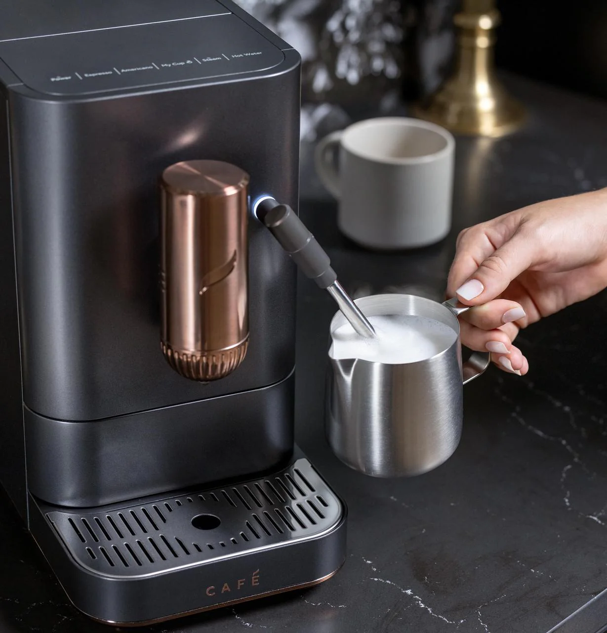 Cafe C7CEBBS3RD3 CAF(EBACK)™ AFFETTO Automatic Espresso Machine + Frother - Image 3
