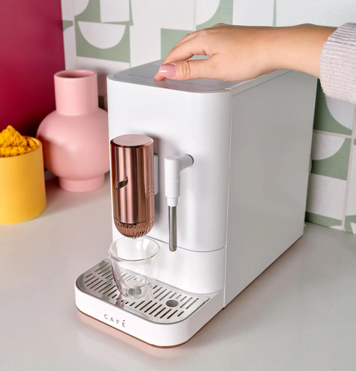 Cafe C7CEBBS4RW3 CAF(EBACK)™ AFFETTO Automatic Espresso Machine + Frother - Image 5