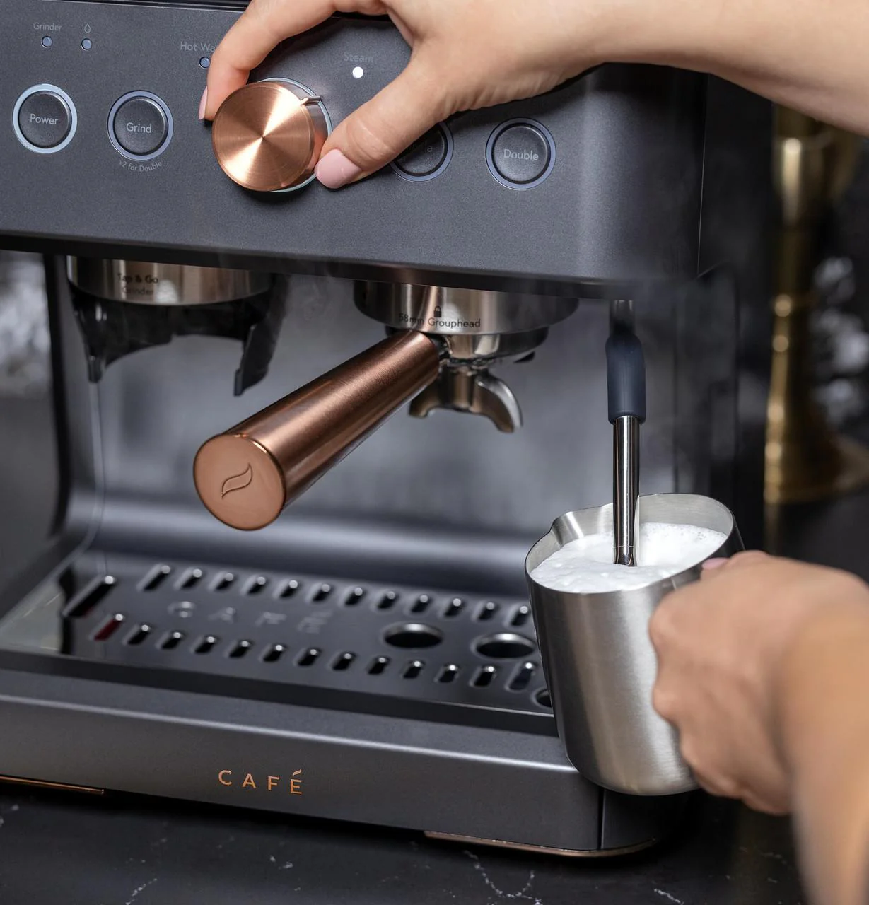 Cafe C7CESAS3RD3 CAF(EBACK)™ BELLISSIMO Semi Automatic Espresso Machine + Frother - Image 5