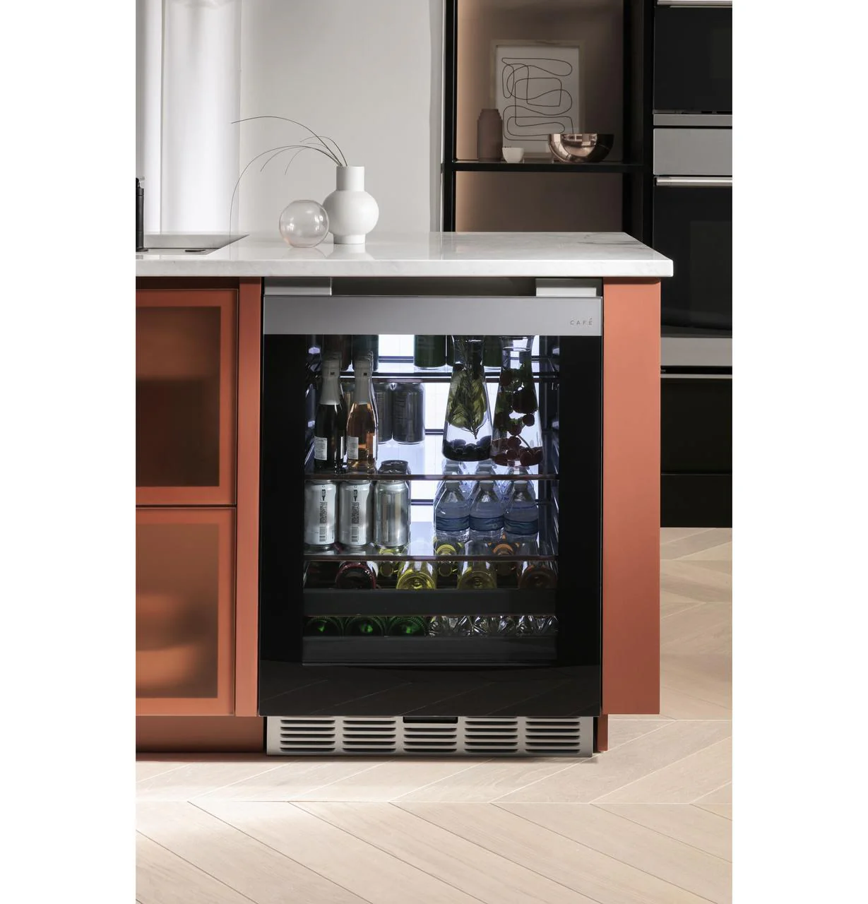 Cafe CCR06BM2PS5 CAF(EBACK)™ Beverage Center in Platinum Glass - Image 14
