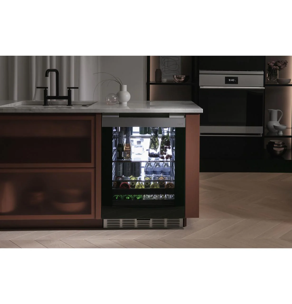 Cafe CCR06BM2PS5 CAF(EBACK)™ Beverage Center in Platinum Glass - Image 17