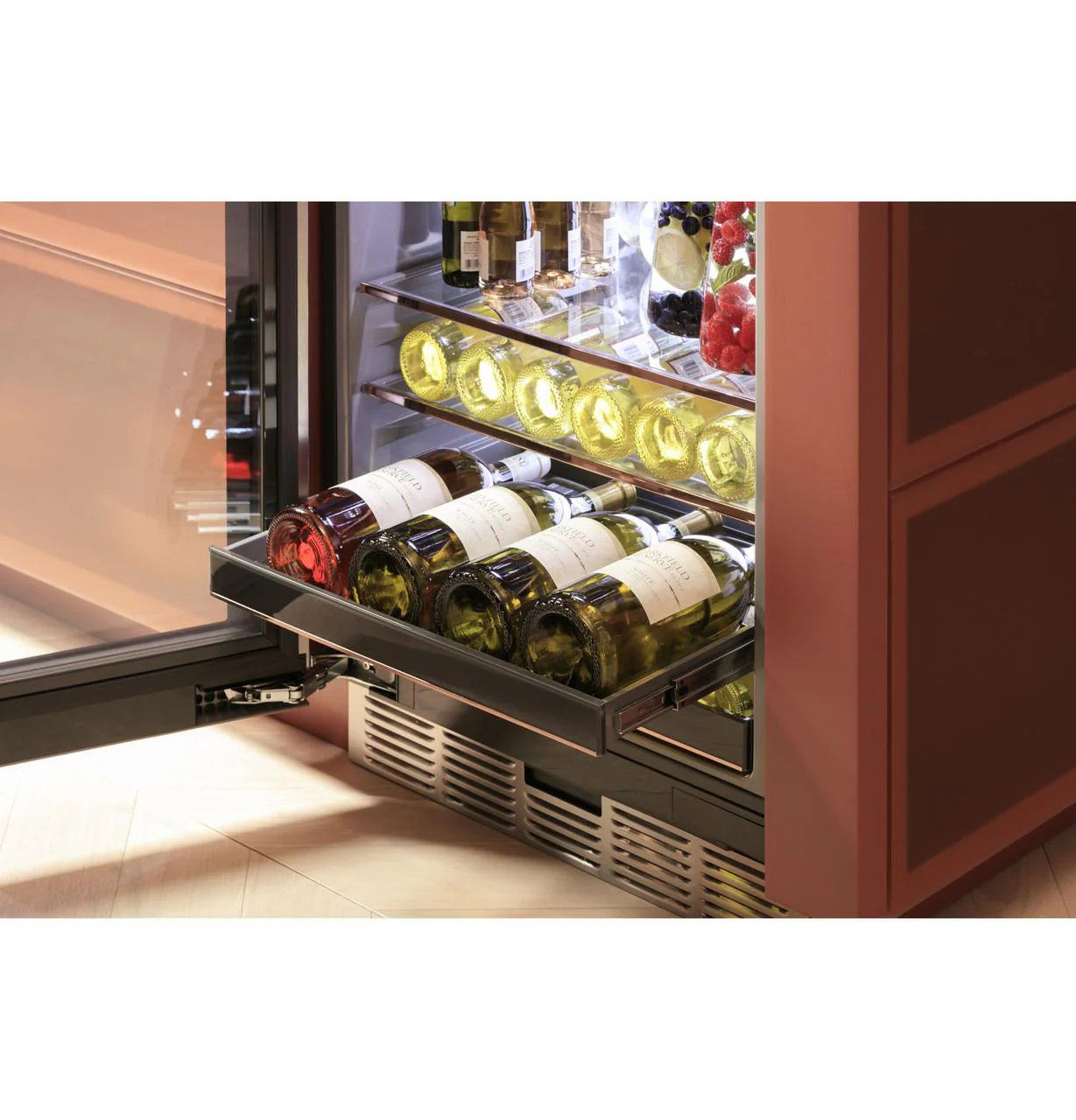 Cafe CCR06BM2PS5 CAF(EBACK)™ Beverage Center in Platinum Glass - Image 8