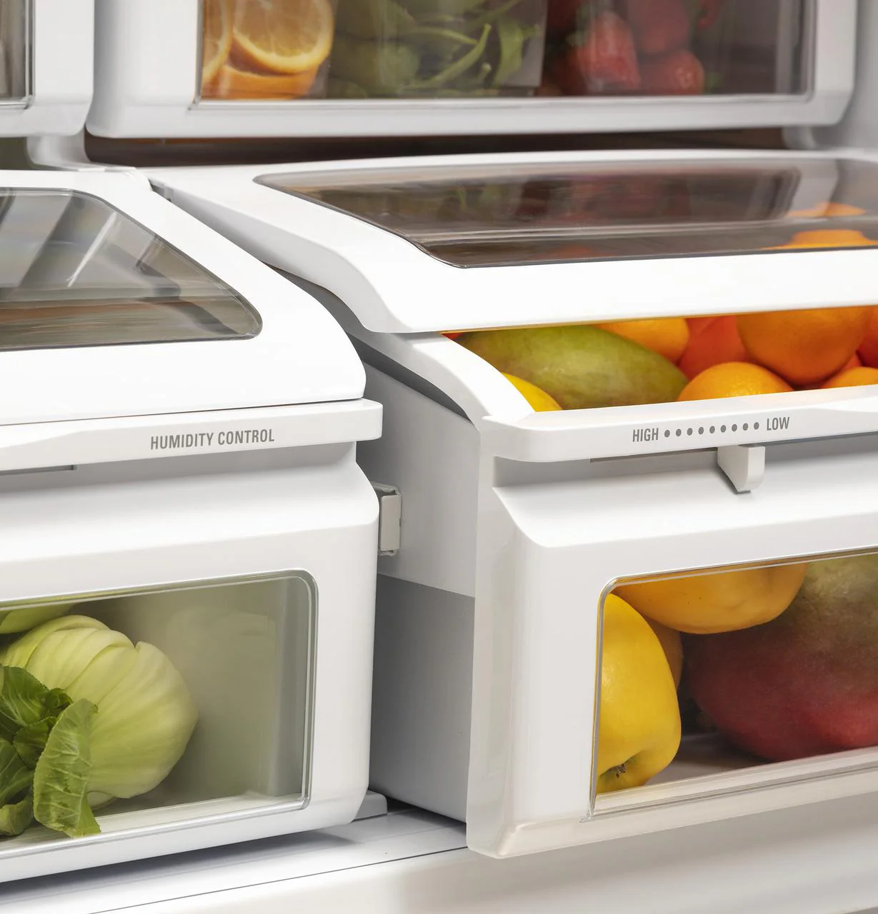 Cafe CDB36LP2RS1 Caf(eback)™ 21.3 Cu. Ft. Built-In Bottom-Freezer Refrigerator - Image 15