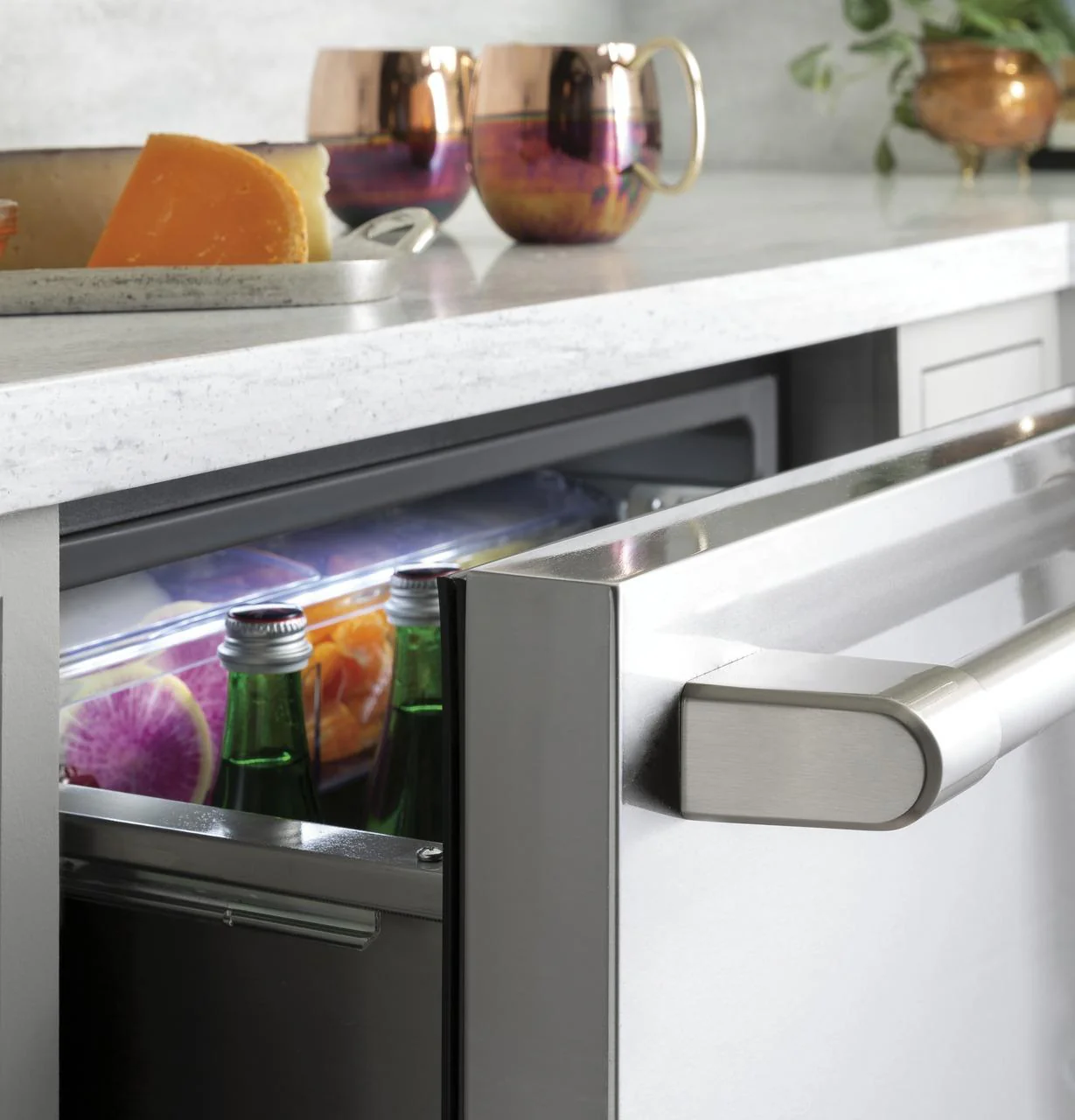 Cafe CDE06RP2NS1 CAF(EBACK)™ 5.7 Cu. Ft. Built-In Dual-Drawer Refrigerator - Image 16