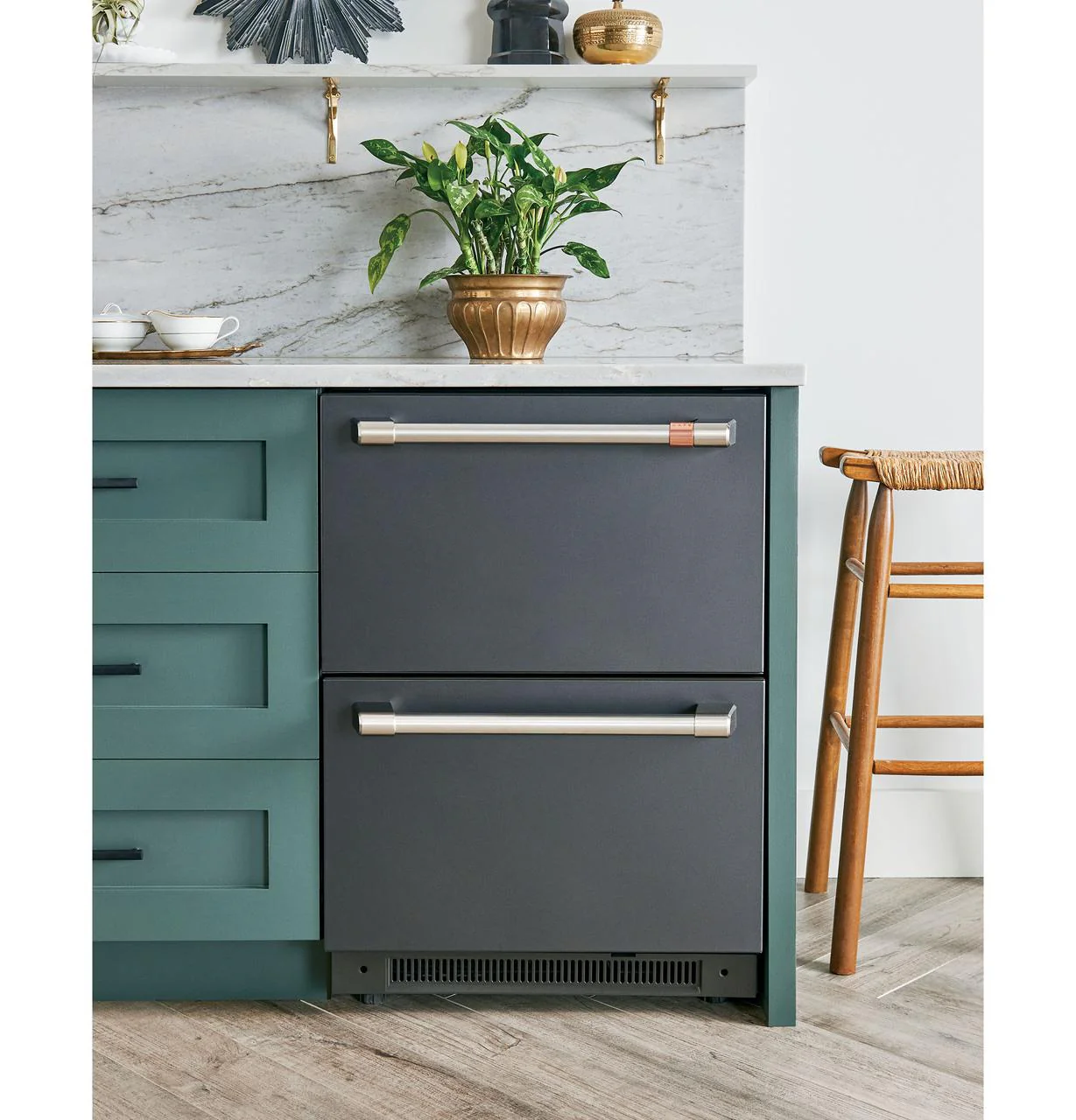 Cafe CDE06RP4NW2 CAF(EBACK)™ 5.7 Cu. Ft. Built-In Dual-Drawer Refrigerator - Image 14