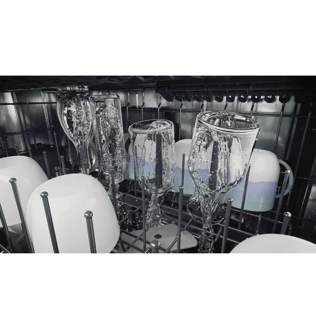 Cafe Caf(eback)™ ENERGY STAR® Stainless Steel Interior Dishwasher with Sanitize and Ultra Wash - Image 24
