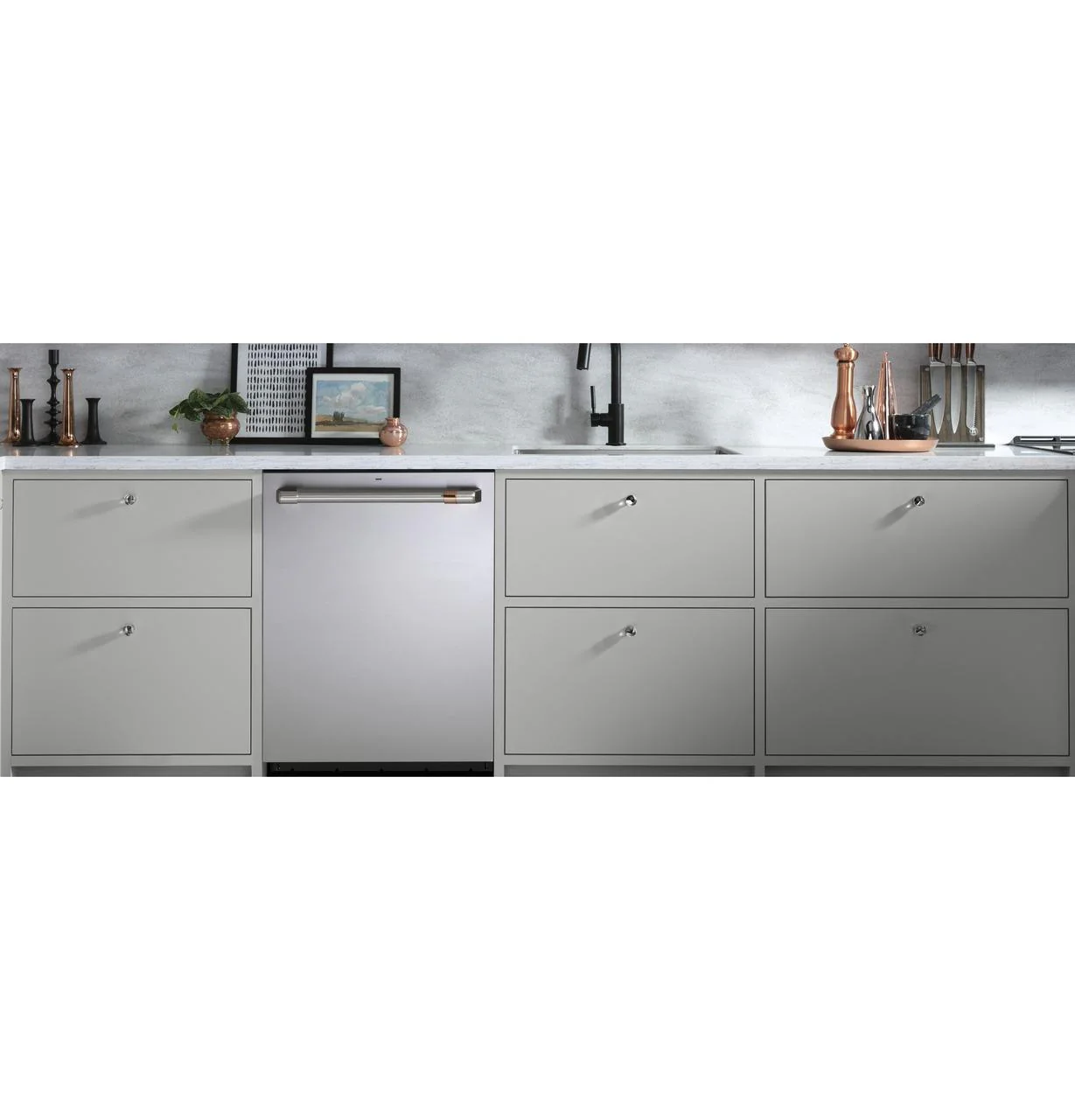 Cafe Caf(eback)™ ENERGY STAR® Stainless Steel Interior Dishwasher with Sanitize and Ultra Wash - Image 7