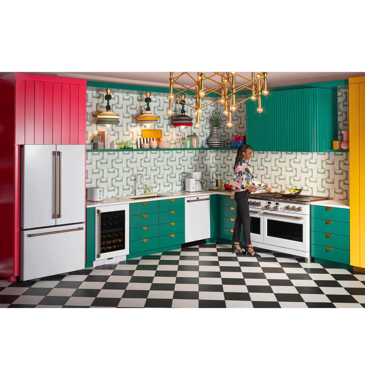 Cafe Caf(eback)™ ENERGY STAR® Stainless Steel Interior Dishwasher with Sanitize and Ultra Wash - Image 31
