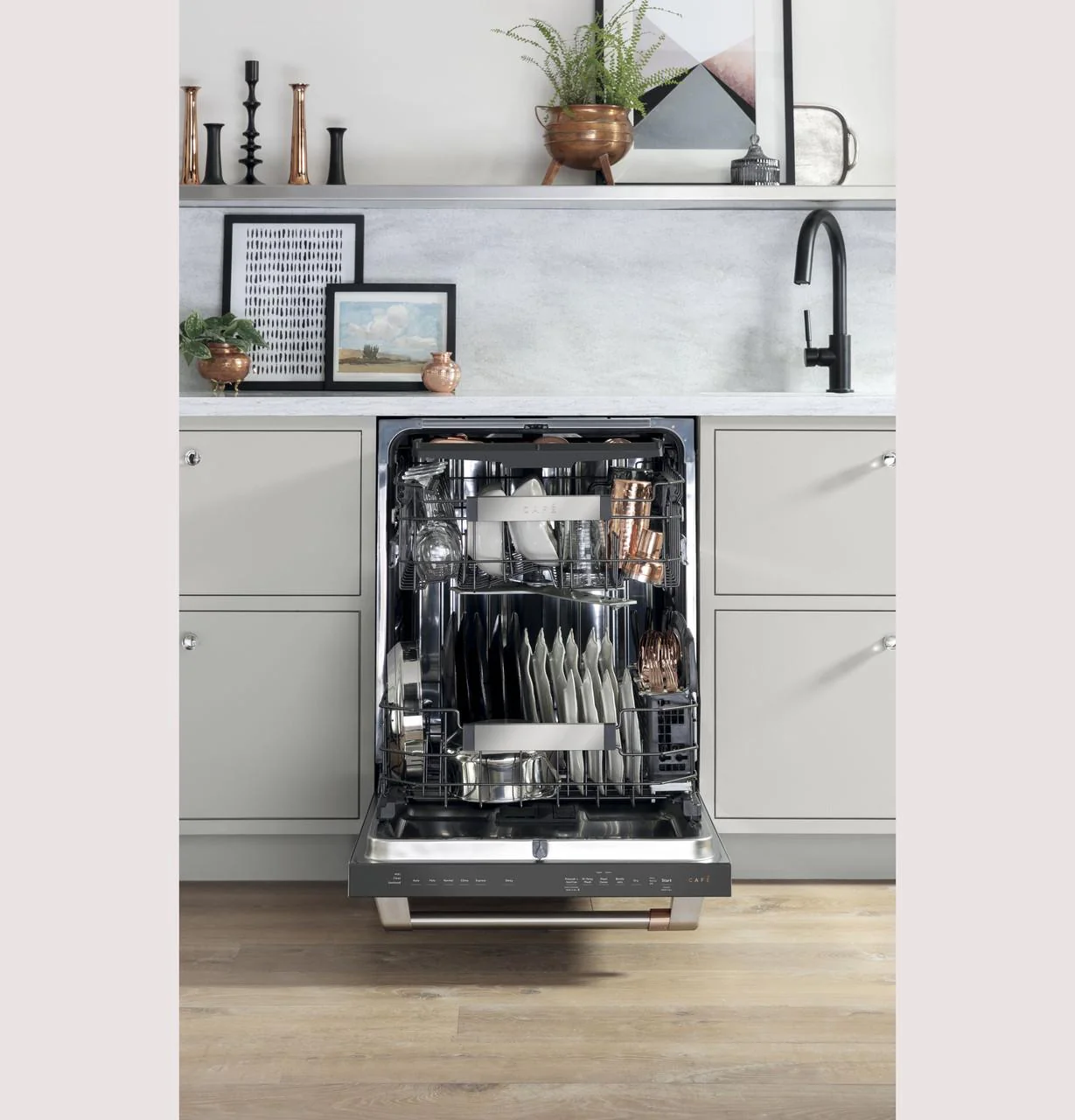 Cafe Caf(eback)™ ENERGY STAR® Stainless Steel Interior Dishwasher with Sanitize and Ultra Wash - Image 6