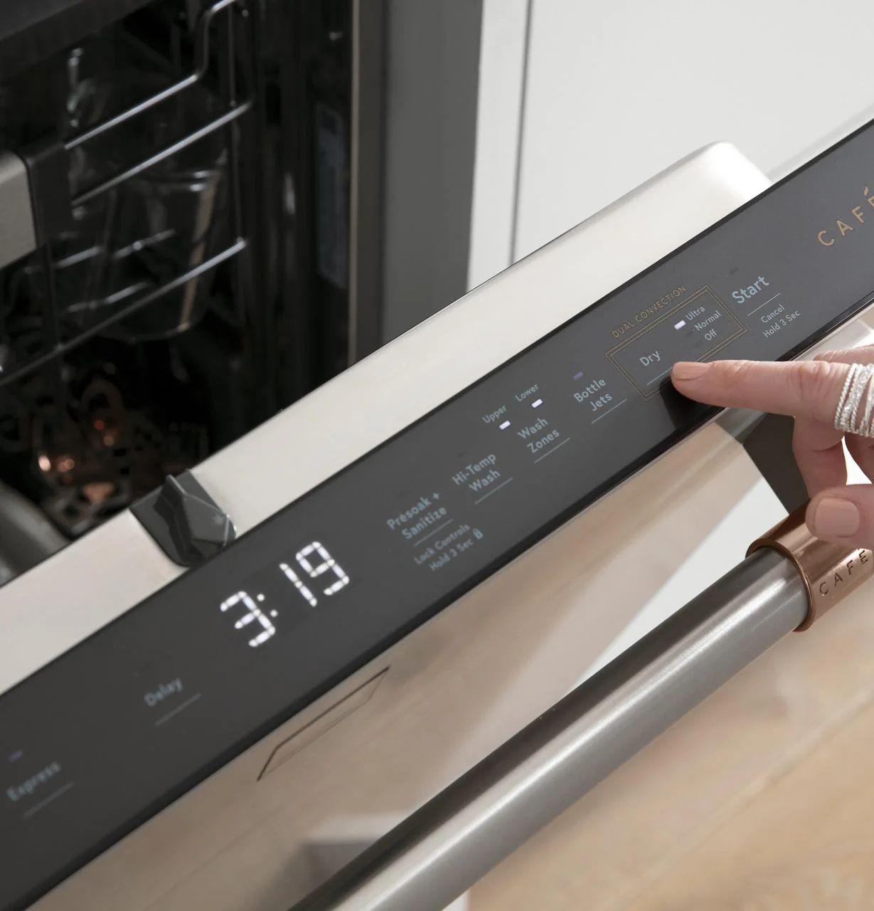 Cafe Caf(eback)™ ENERGY STAR® Smart Stainless Steel Interior Dishwasher with Sanitize and Ultra Wash - Image 5