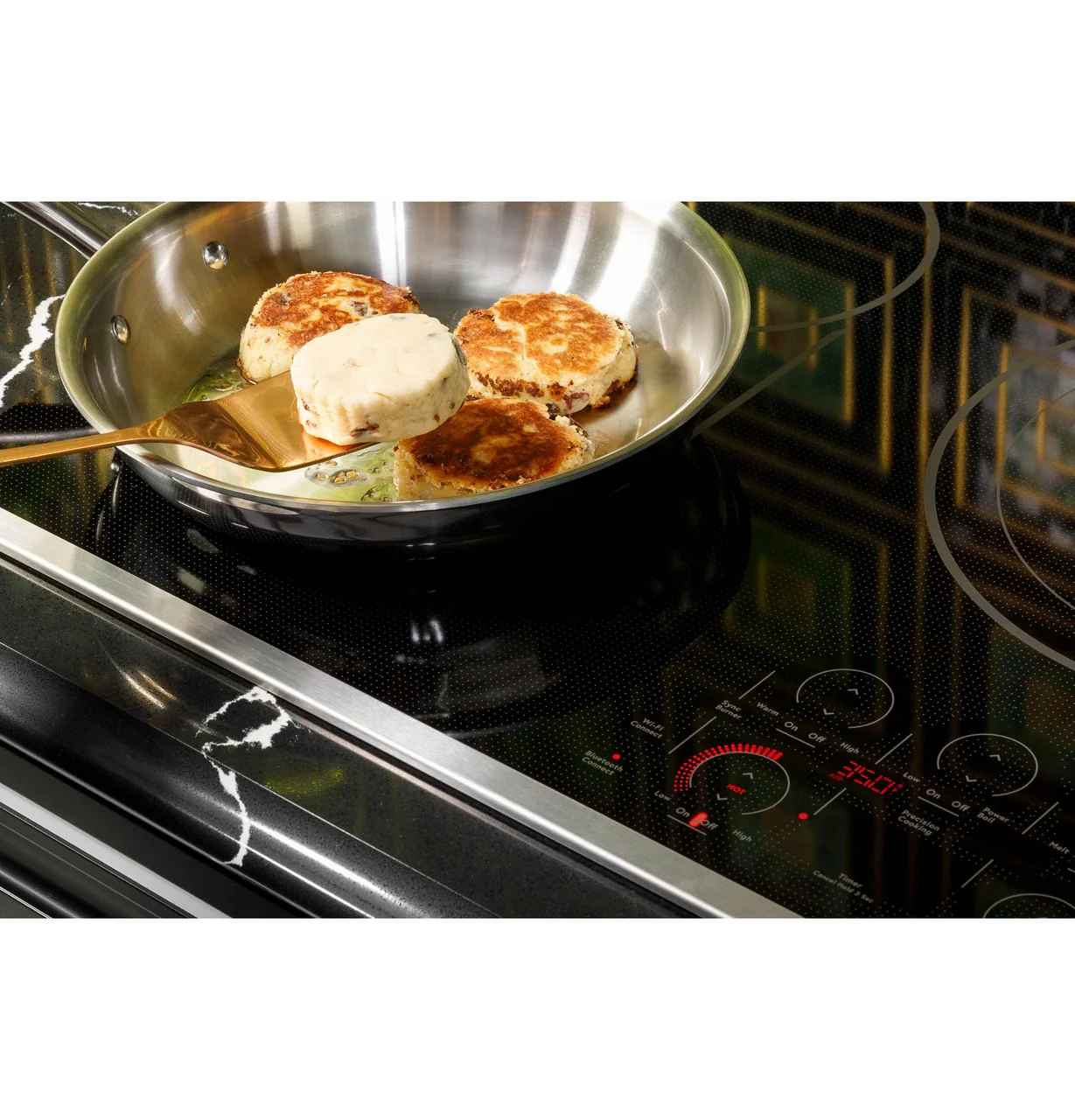 Cafe CEP90301TBB CAF(EBACK)™ 30" Touch-Control Electric Cooktop - Image 10