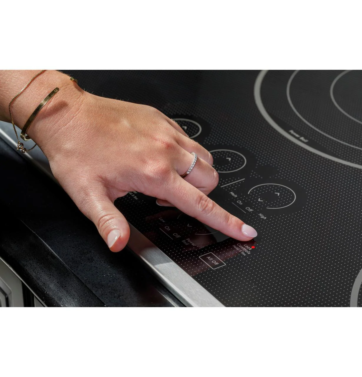 Cafe CEP90301TBB CAF(EBACK)™ 30" Touch-Control Electric Cooktop - Image 14