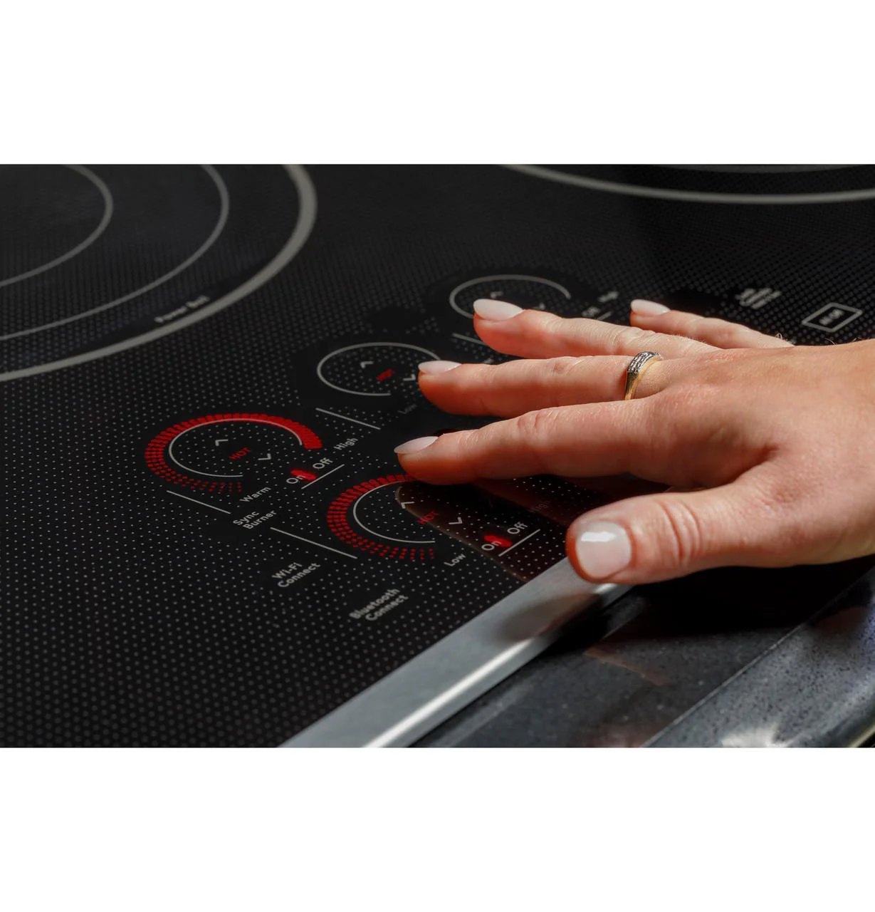 Cafe CEP90361TBB CAF(EBACK)™ 36" Touch-Control Electric Cooktop - Image 8