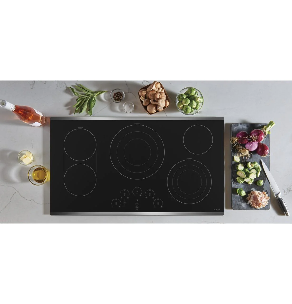 Caf(eback)™ 36" Touch-Control Electric Cooktop - Image 3