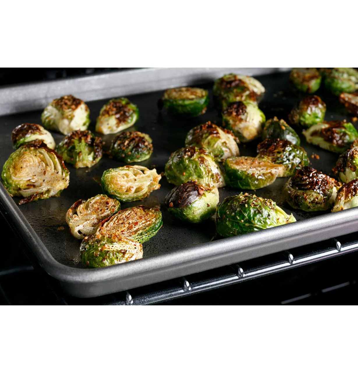 Cafe CES700P4MW2 CAF(EBACK)™ 30" Smart Slide-In, Front-Control, Radiant and Convection Range - Image 11