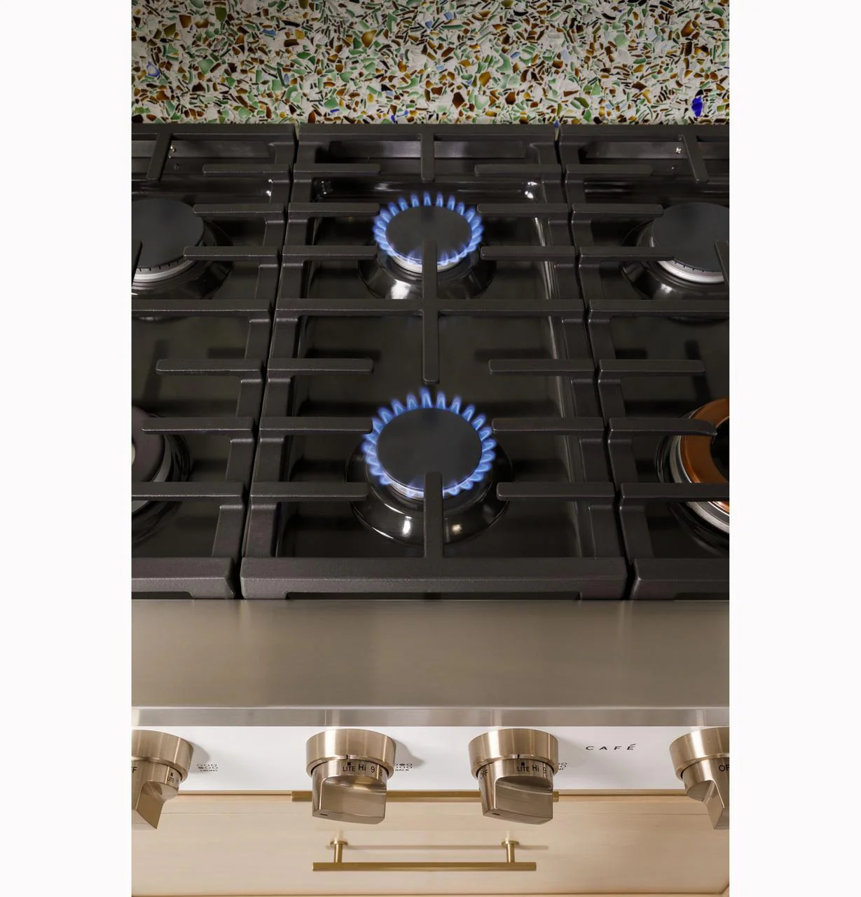 Cafe CGU366P2TS1 CAF(EBACK)™ 36" Commercial-Style Gas Rangetop with 6 Burners (Natural Gas) - Image 15